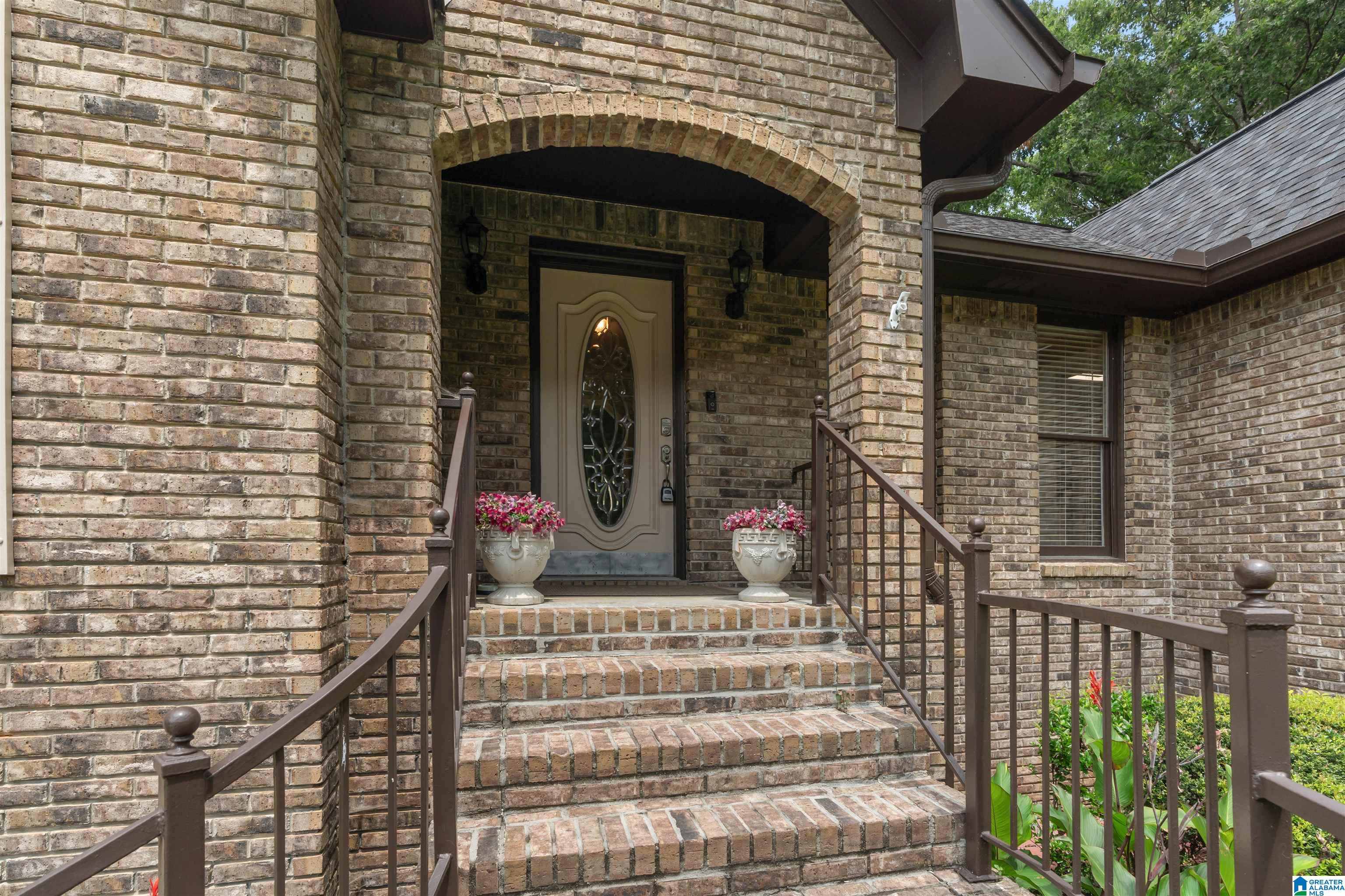 2nd image of 5785 Meadowview Dr, Trussville, AL 35173 | MLS# 21456960