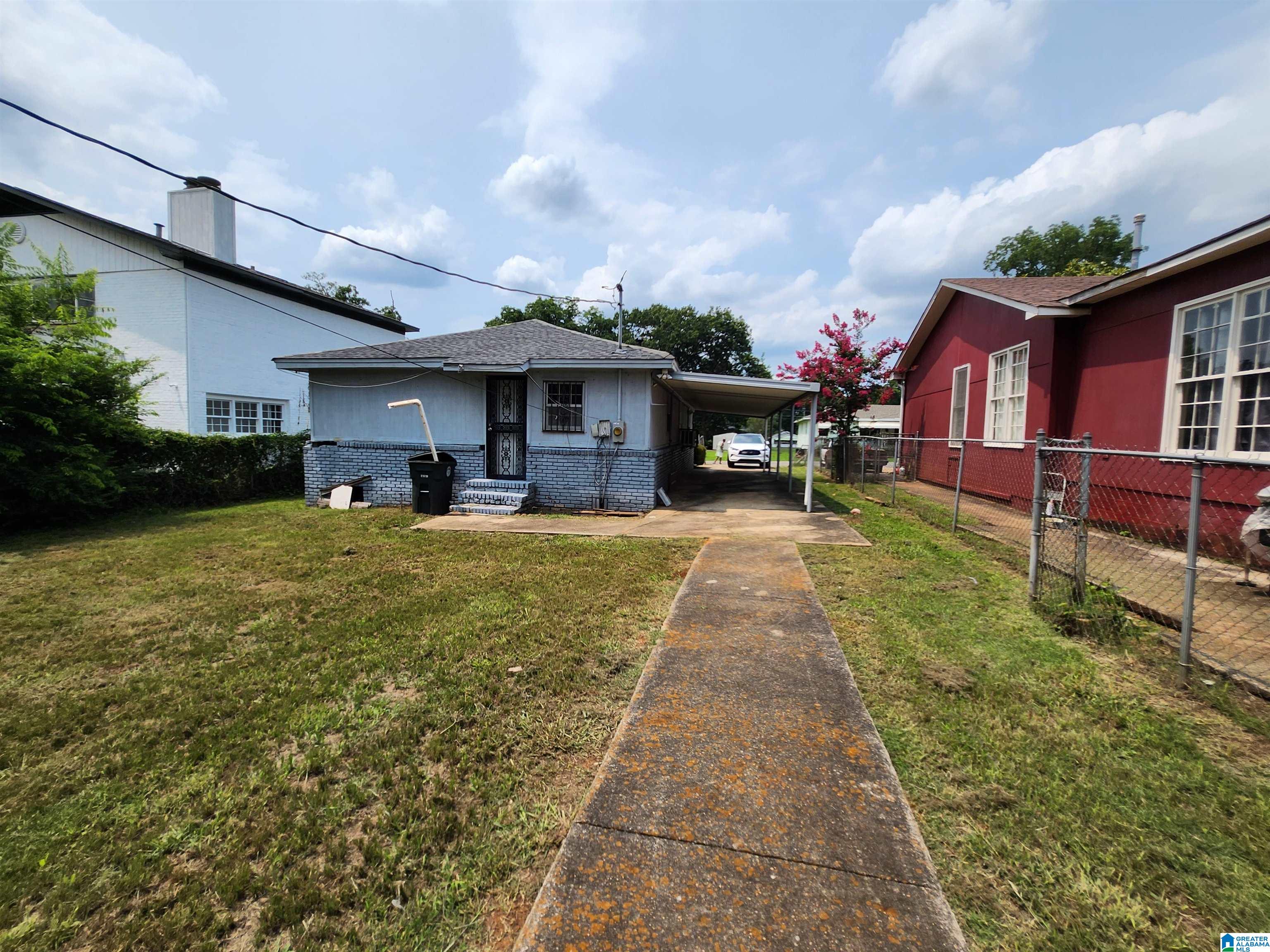 Photo 2 of Single family home for sale at 2725 Parklawn Ave Sw, Birmingham, AL 35211 | MLS# 21456976 | Listing updated on 2026-09-01