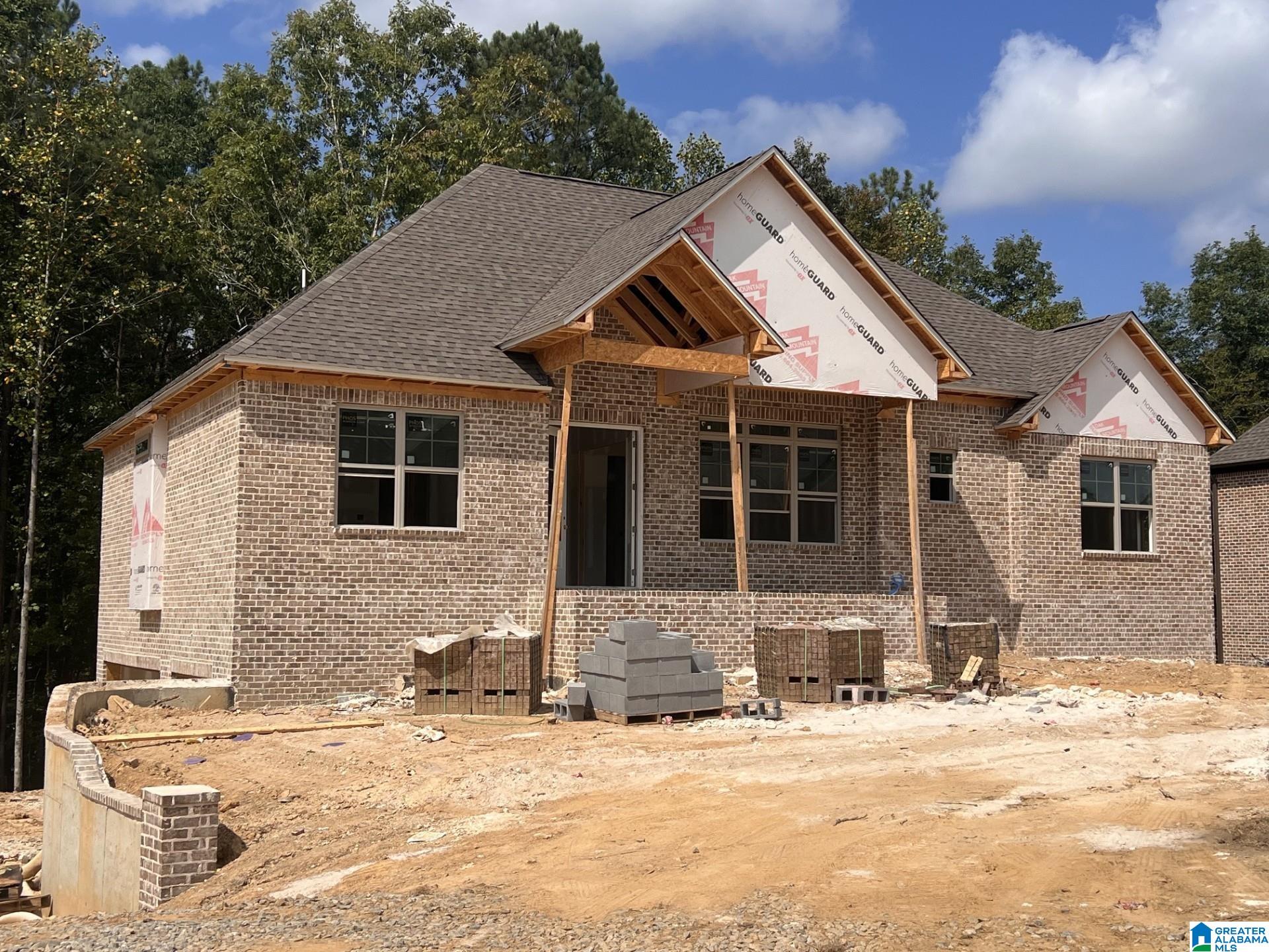 Photo 3 of Single family home for sale at 3008 Grey Oaks Crescent, Pelham, AL 35124 | MLS# 21456978 | Listing updated on 2026-09-15