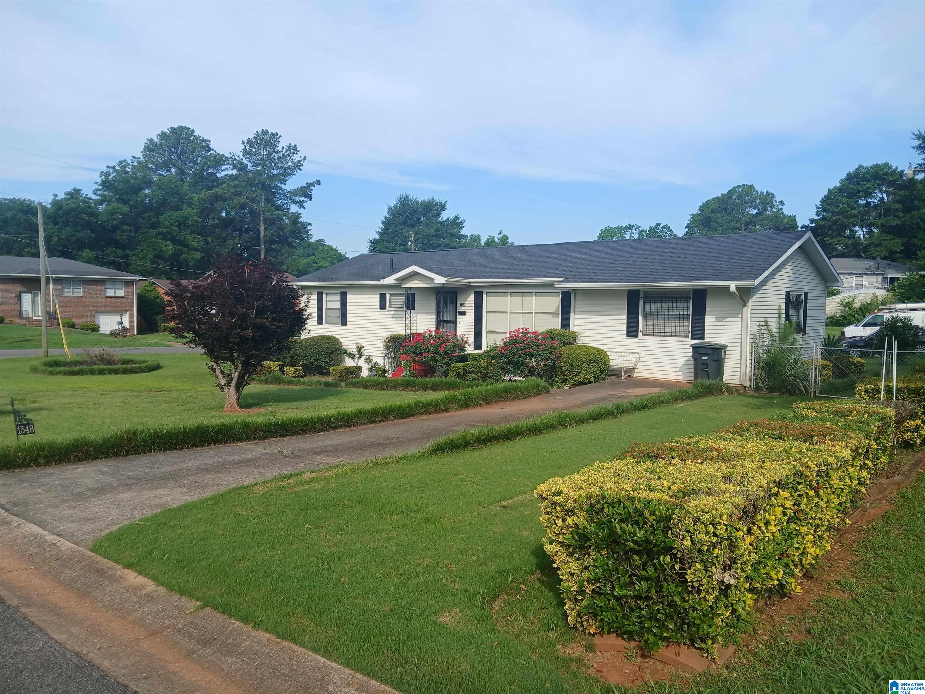 Photo 1 of Single family home for sale at 1548 Elm St Sw, Birmingham, AL 35211 | MLS# 21456980 | Listing updated on 2026-09-01