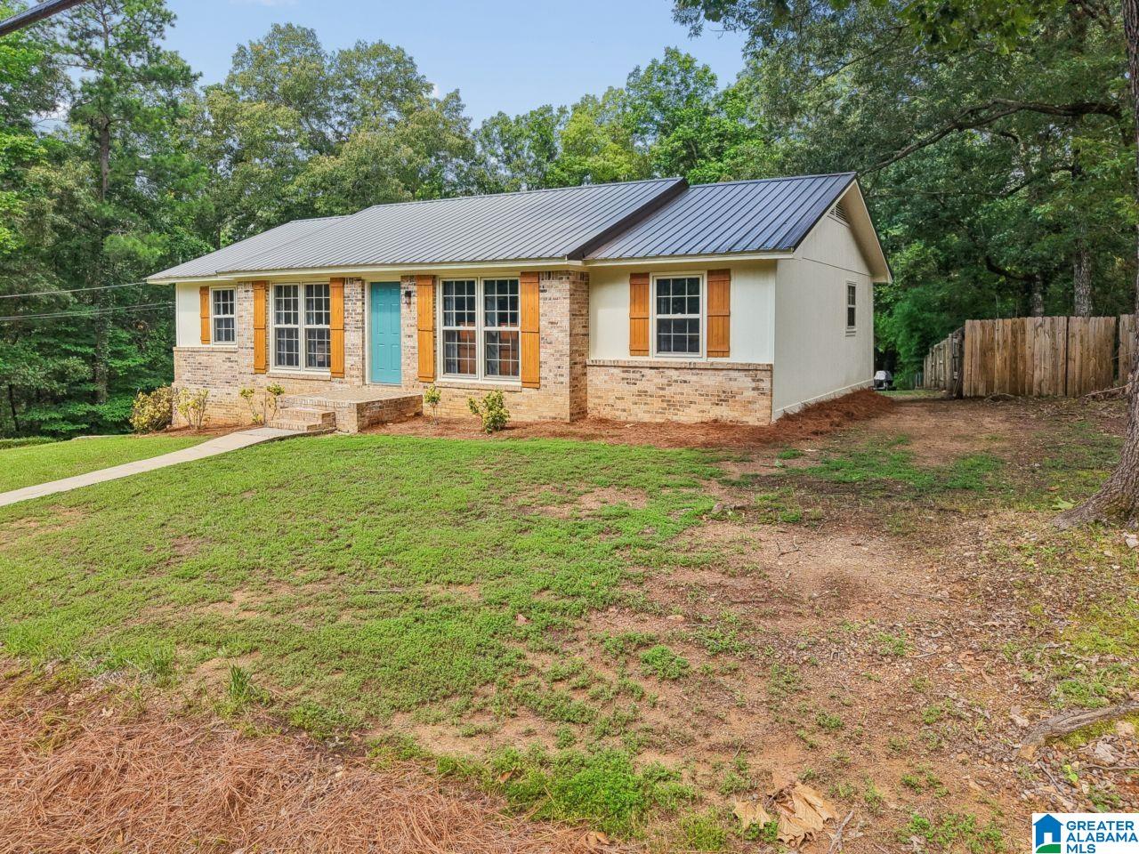 2nd image of 291 Fran Dr, Alabaster, AL 35007 | MLS# 21457054