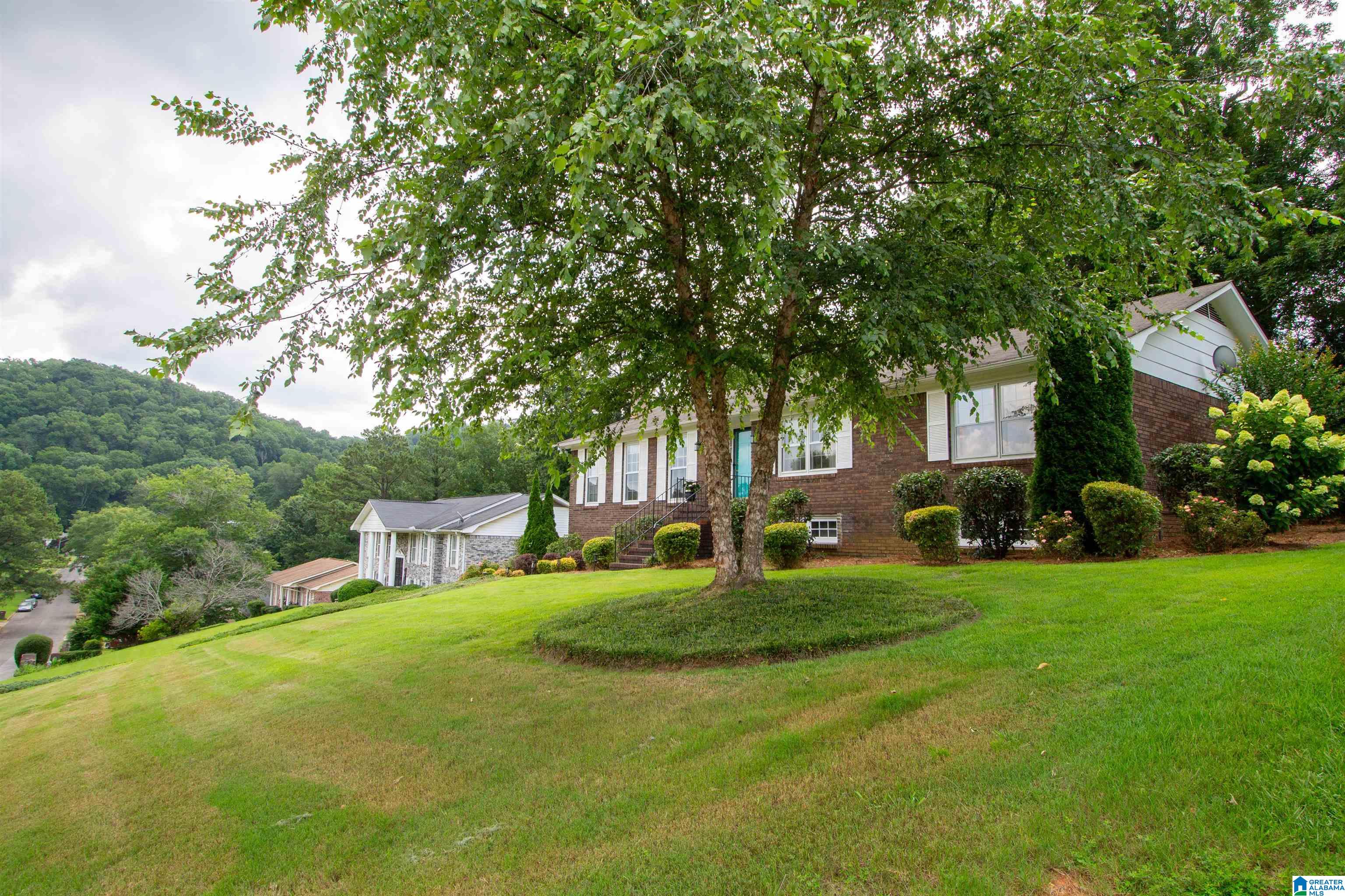 Photo 2 of Single family home for sale at 1488 Paragon Pkwy, Birmingham, AL 35235 | MLS# 21457080 | Listing updated on 2026-08-18