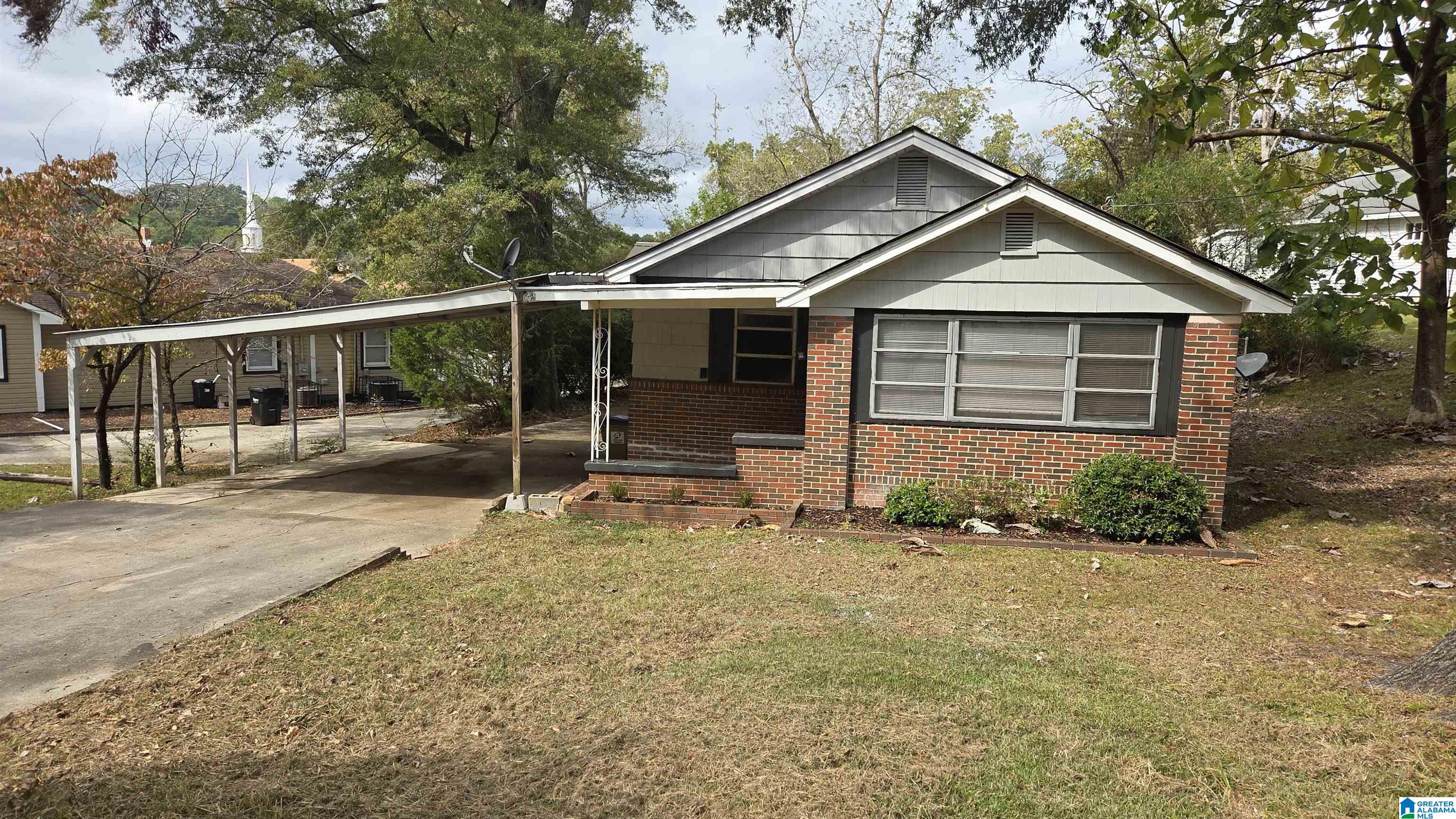 Photo 1 of Single family home for sale at 1128 Skyline Dr, Birmingham, AL 35214 | MLS# 21457110 | Listing updated on 2026-08-24