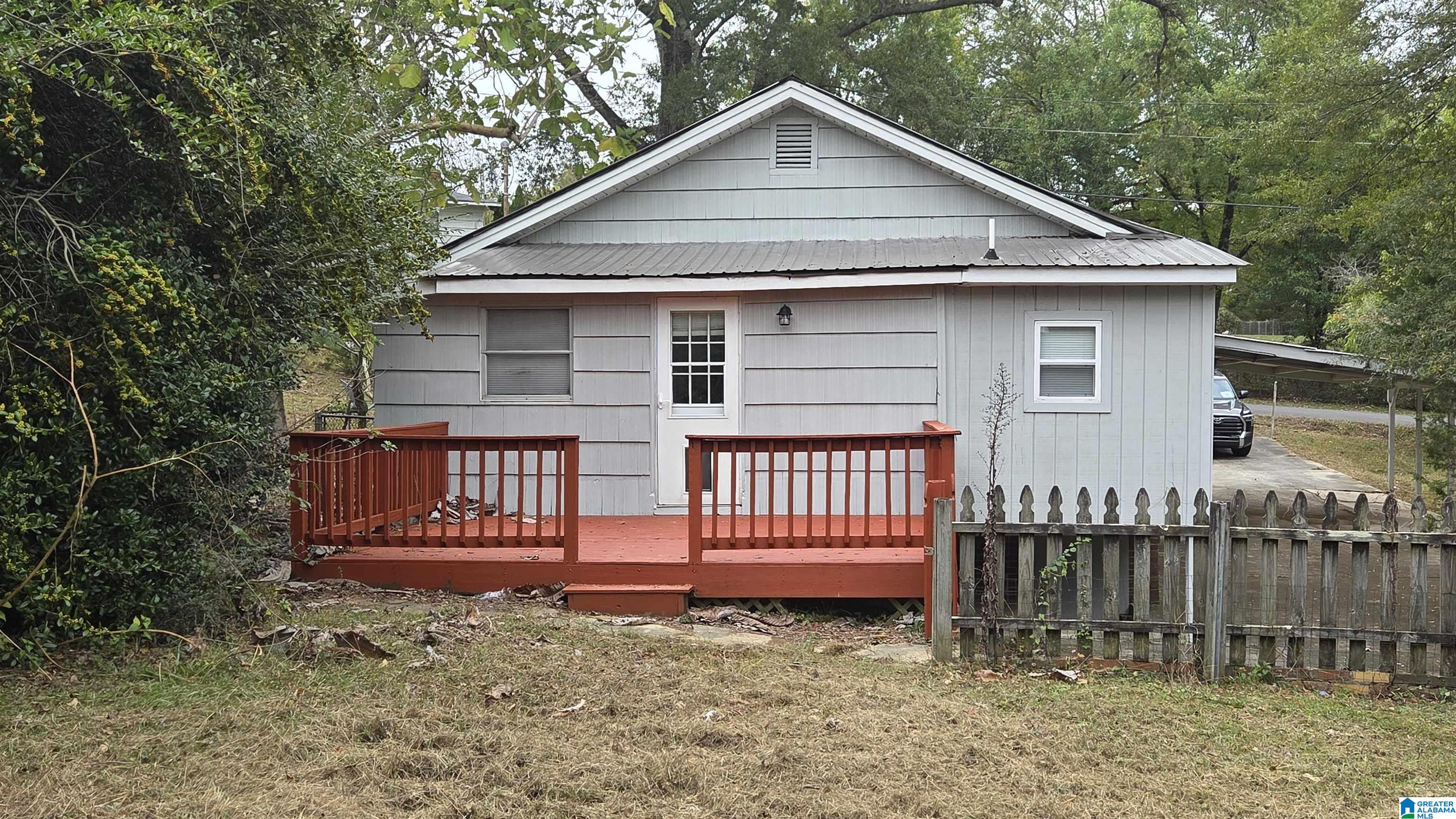 Photo 4 of Single family home for sale at 1128 Skyline Dr, Birmingham, AL 35214 | MLS# 21457110 | Listing updated on 2026-08-24