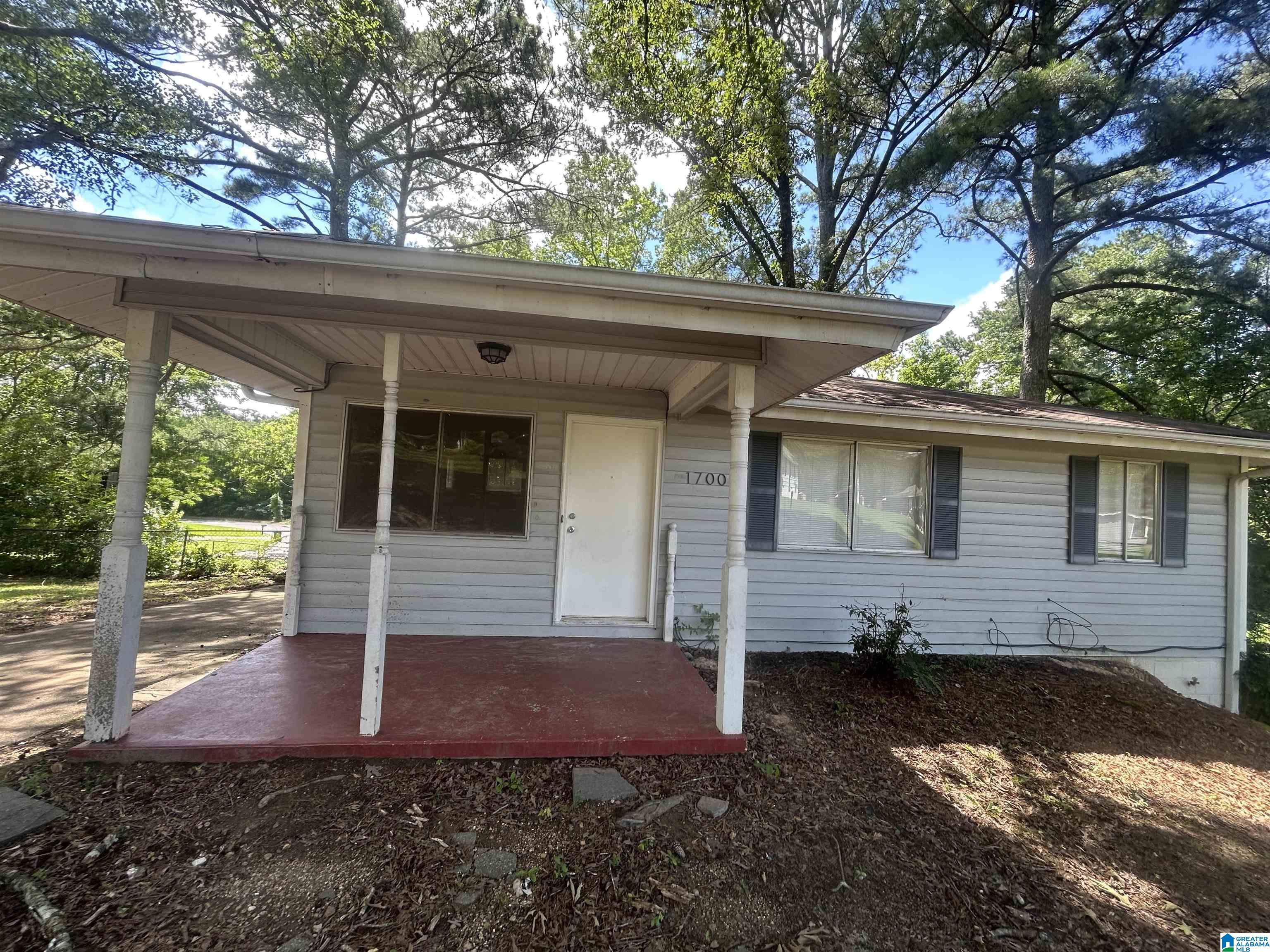 Photo 3 of Single family home for sale at 1700 4th Way NW, Center Point, AL 35215 | MLS# 21457114 | Listing updated on 2026-09-09