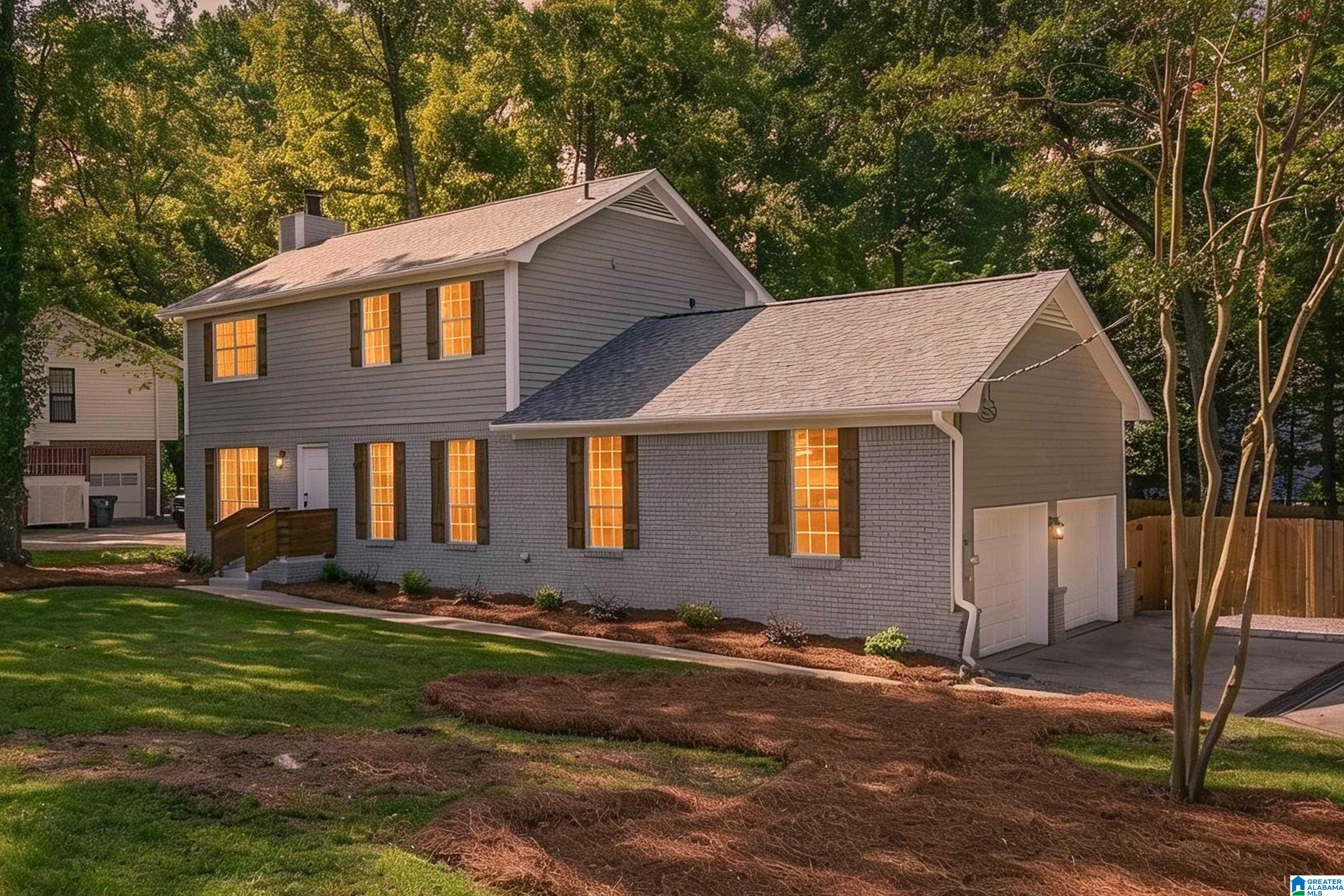 Photo 1 of Sale Pending at 3225 Green Valley Rd, Vestavia, AL 35243 | MLS# 21457119 | Listing updated on 2026-09-13