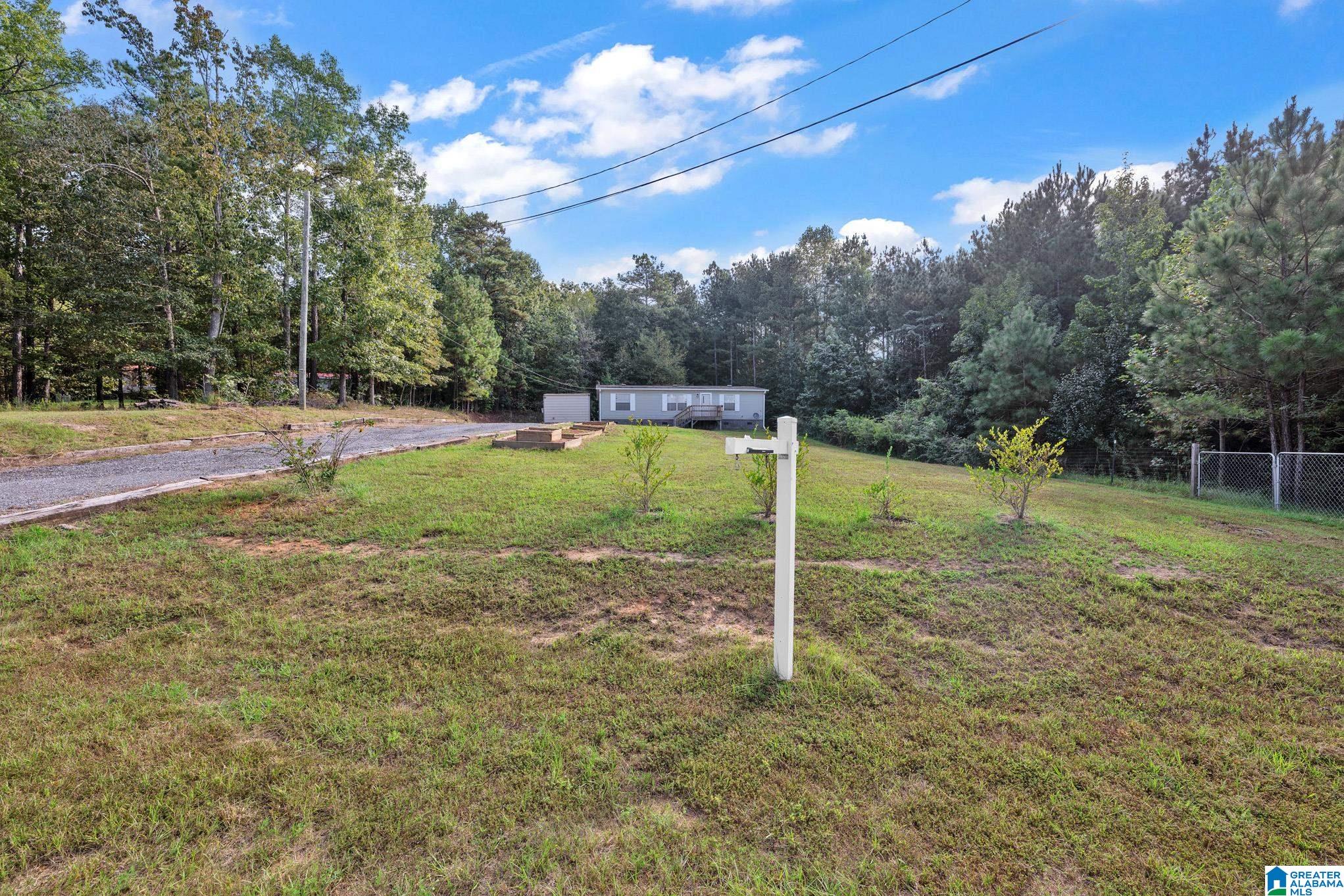 Photo 3 of Single family home for sale at 855 Cherrywood Ct, Odenville, AL 35120 | MLS# 21457130 | Listing updated on 2026-09-18