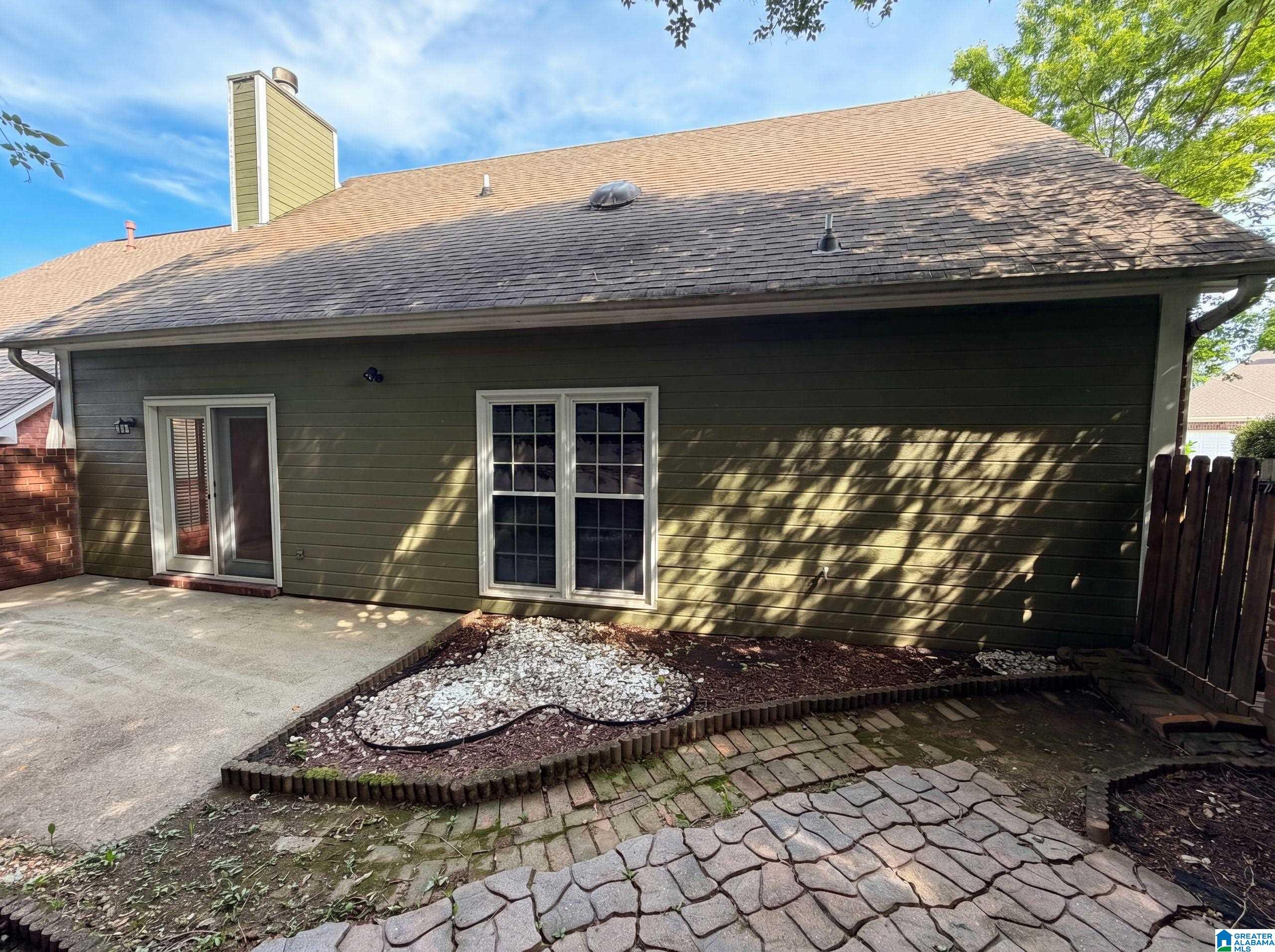Photo 4 of Single family home for sale at 1900 Stone Brk Ln, Birmingham, AL 35242 | MLS# 21457148 | Listing updated on 2026-09-17