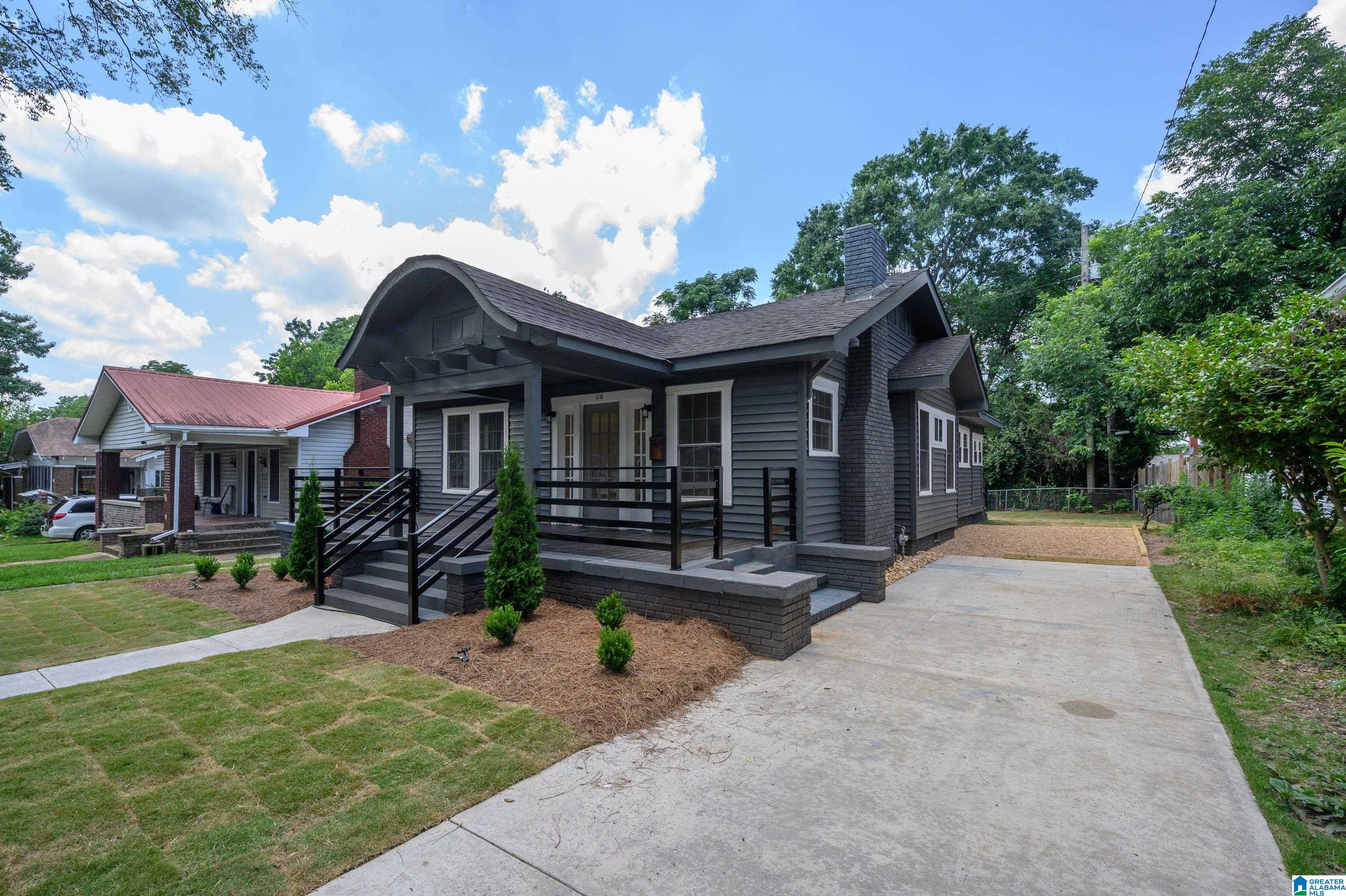 2nd image of 616 10th Court S, Birmingham, AL 35205 | MLS# 21457197