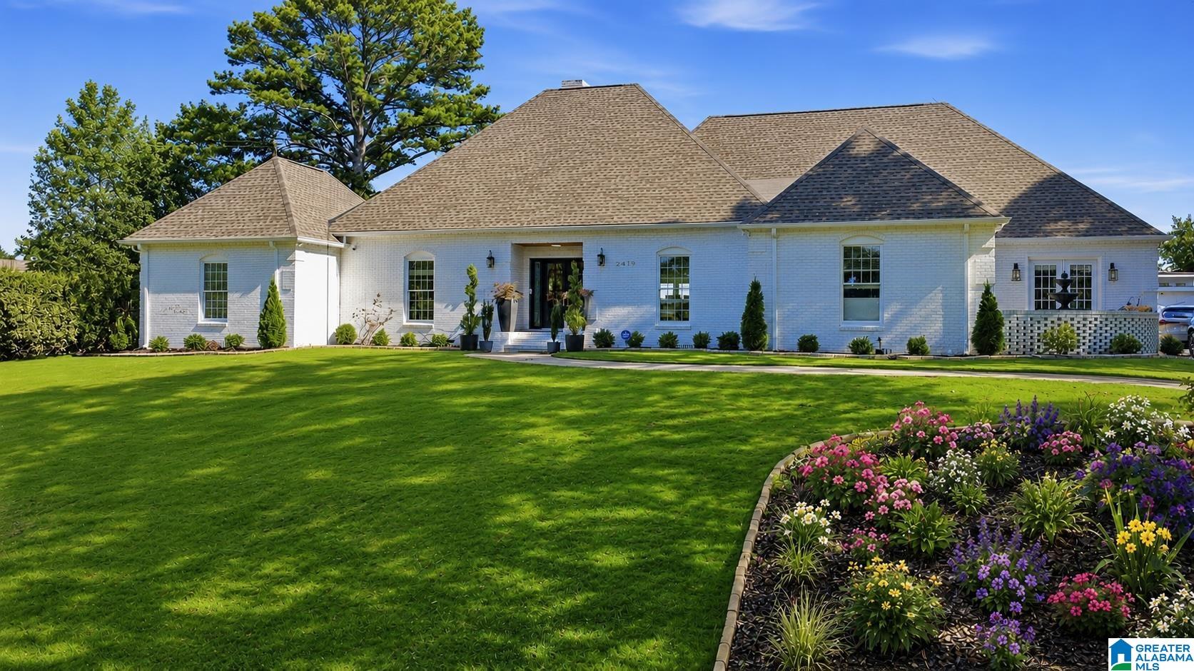 2nd image of 2419 Monte Vista Dr, Vestavia Hills, AL 35216 | MLS# 21457210
