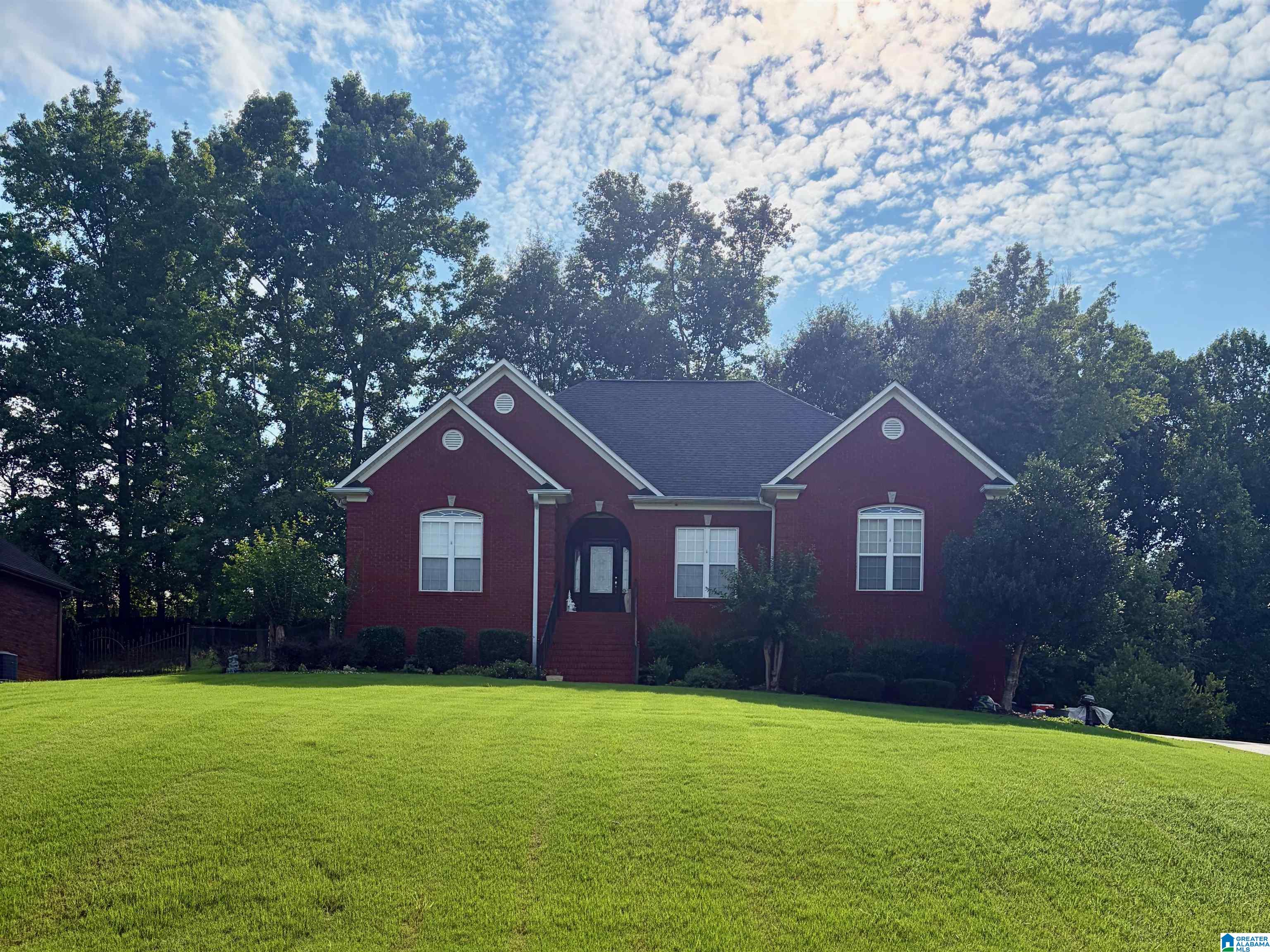 1st image of 6054 Lakeside Dr, Mount Olive, AL 35117 | MLS# 21457261