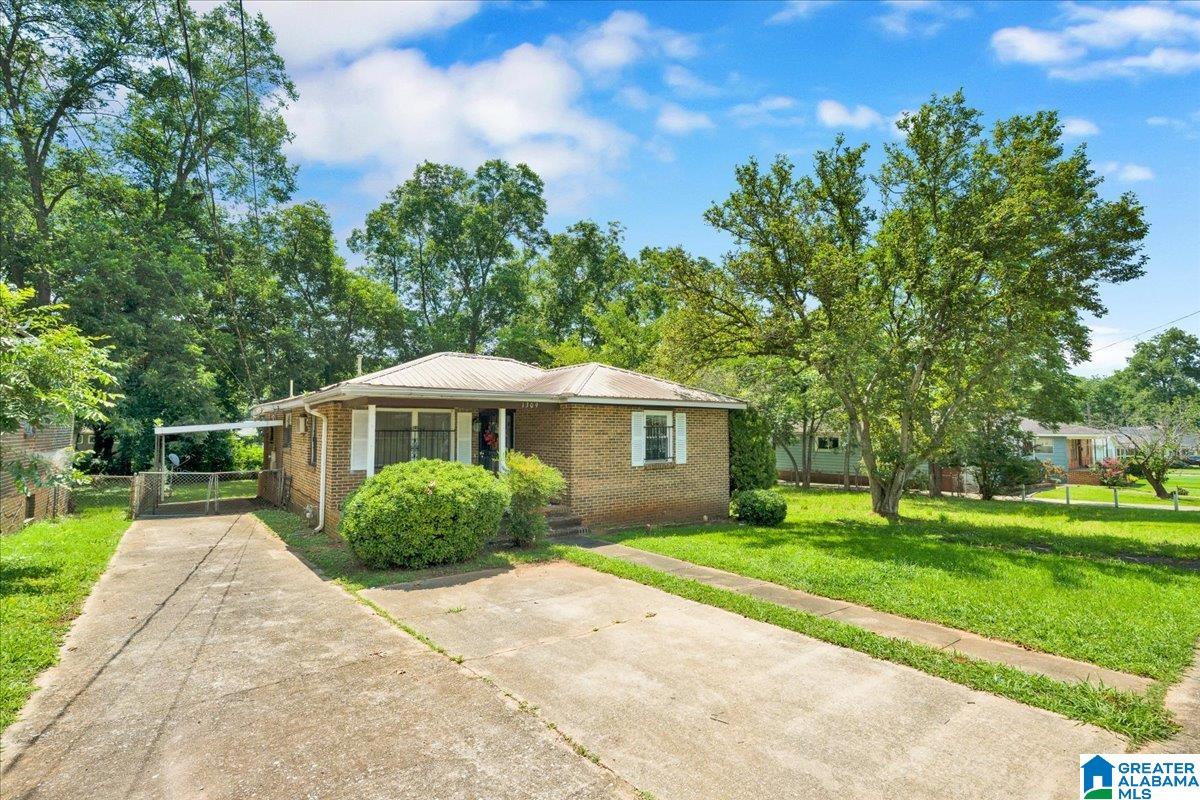 Photo 2 of Single family home for sale at 1309 19th Place Sw, Birmingham, AL 35211 | MLS# 21457269 | Listing updated on 2026-08-01