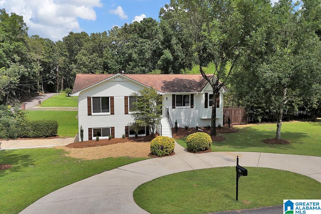 Homes for sale in Bessemer, AL | 1641 Glenridge Dr, Bessemer, AL 35022 | MLS# 21457283