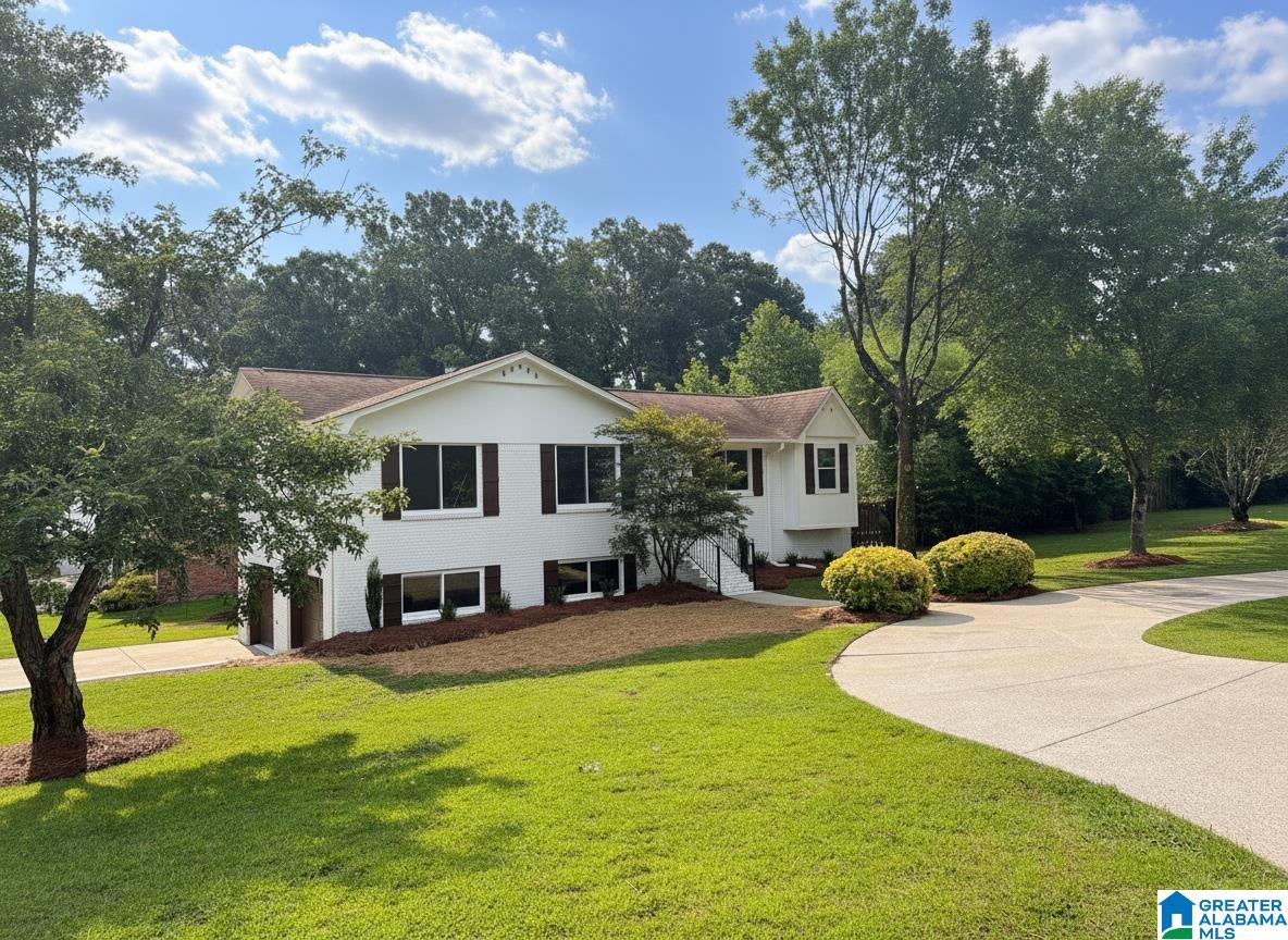 Homes for sale in Bessemer, AL | 1641 Glenridge Dr, Bessemer, AL 35022 | MLS# 21457283