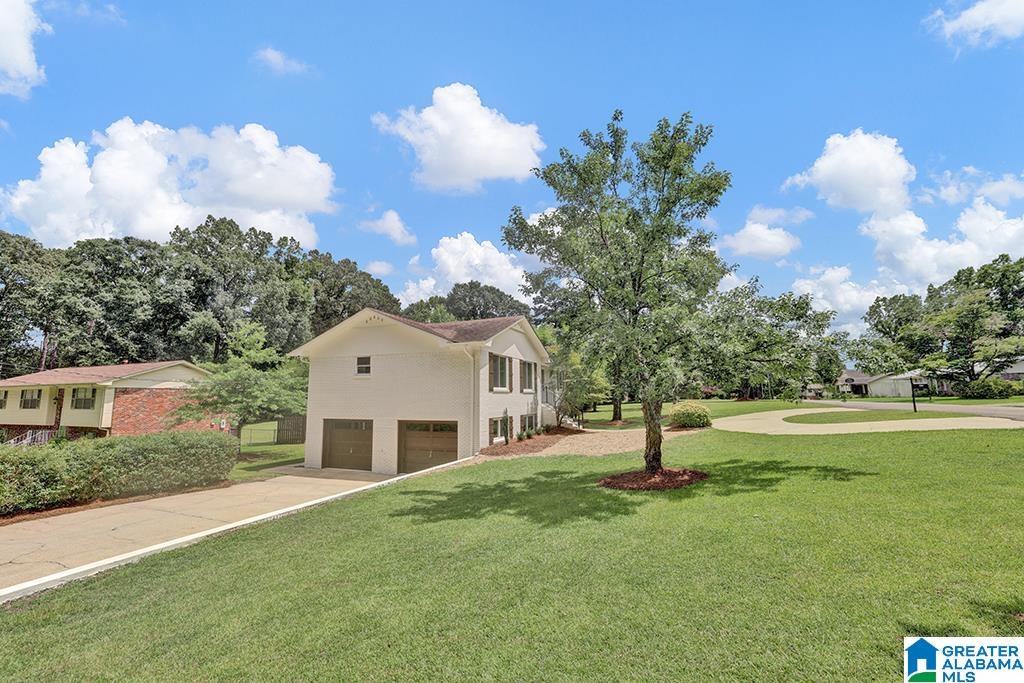 Homes for sale in Bessemer, AL | 1641 Glenridge Dr, Bessemer, AL 35022 | MLS# 21457283