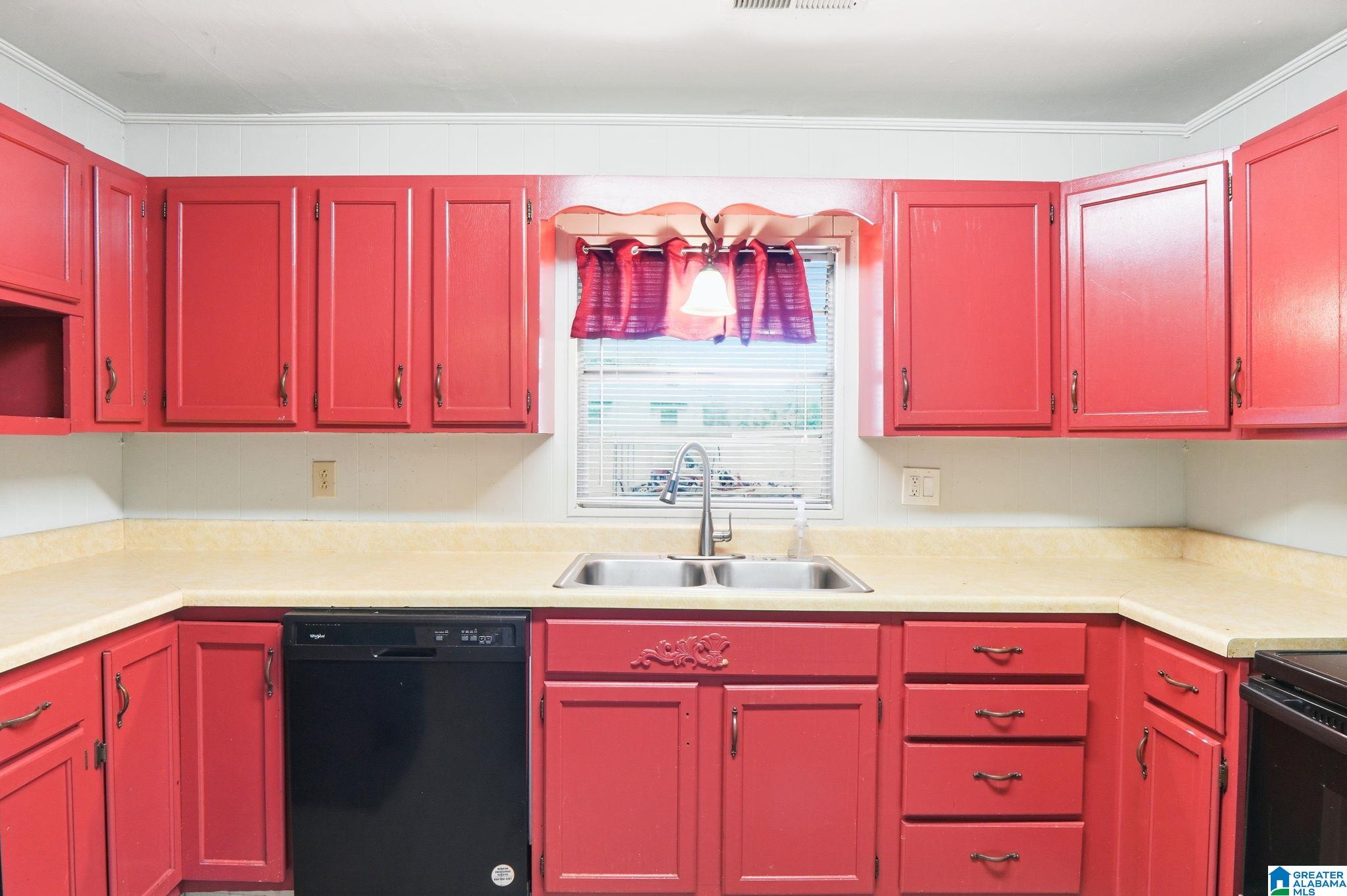Homes for sale in Bessemer, AL | 421 Caffee Street, Bessemer, AL 35022 | MLS# 21457304
