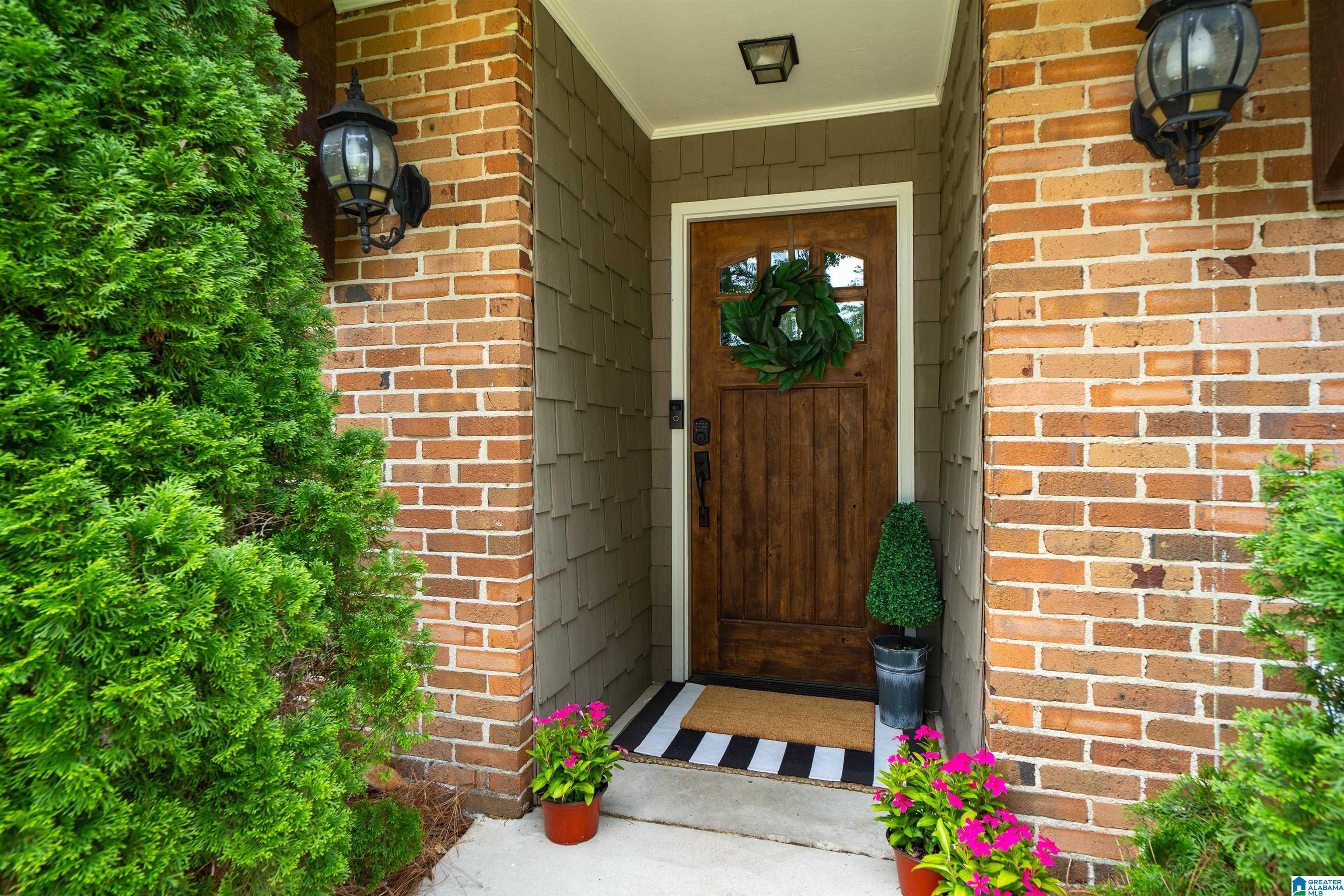 4th image of 2400 Meadowlark Dr, Hoover, AL 35226 | MLS# 21457317