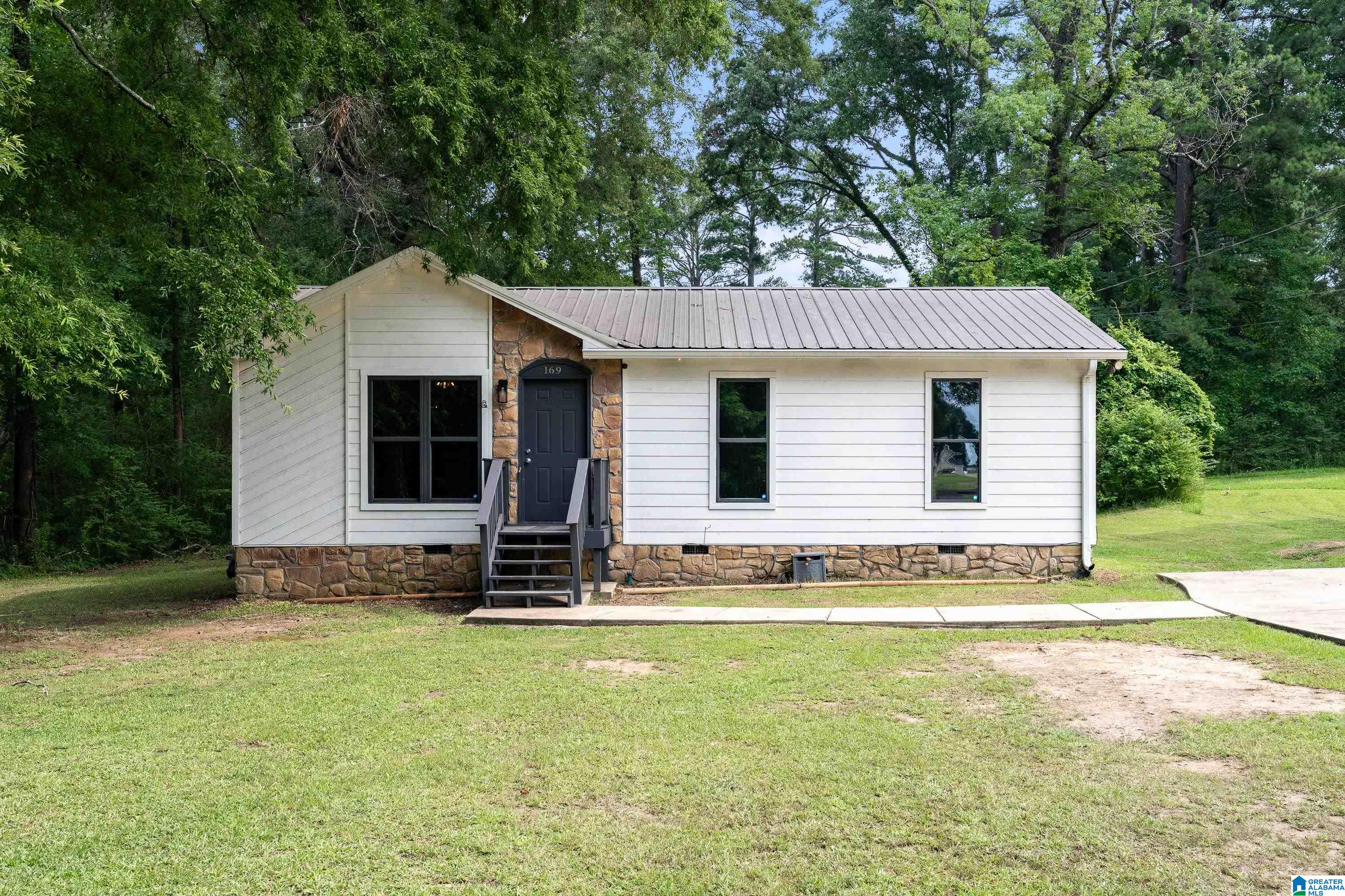 Homes for sale in Bessemer, AL | 169 Concord Highland Dr, Bessemer, AL 35023 | MLS# 21457330