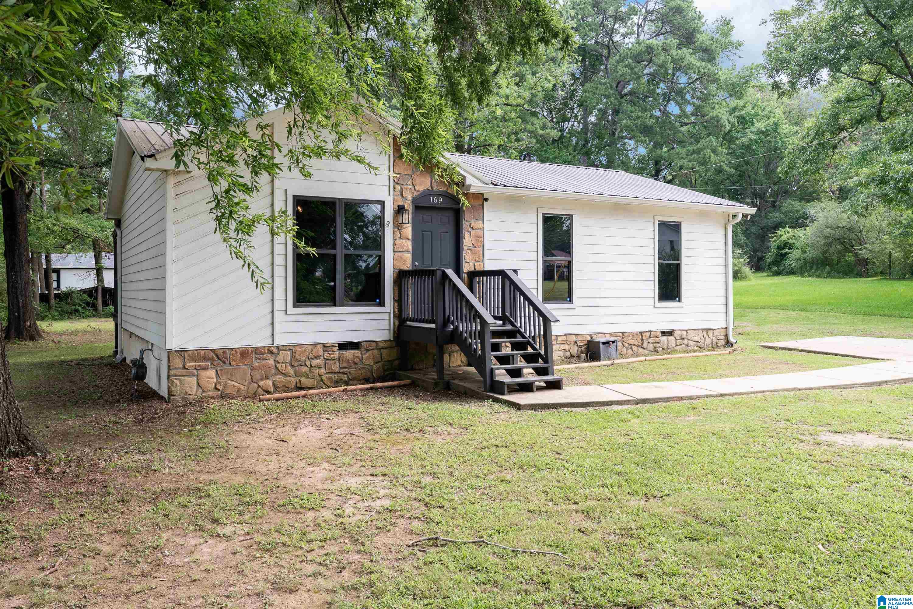 Photo 3 of Sale Pending at 169 Concord Highland Dr, Bessemer, AL 35023 | MLS# 21457330 | Listing updated on 2026-07-14