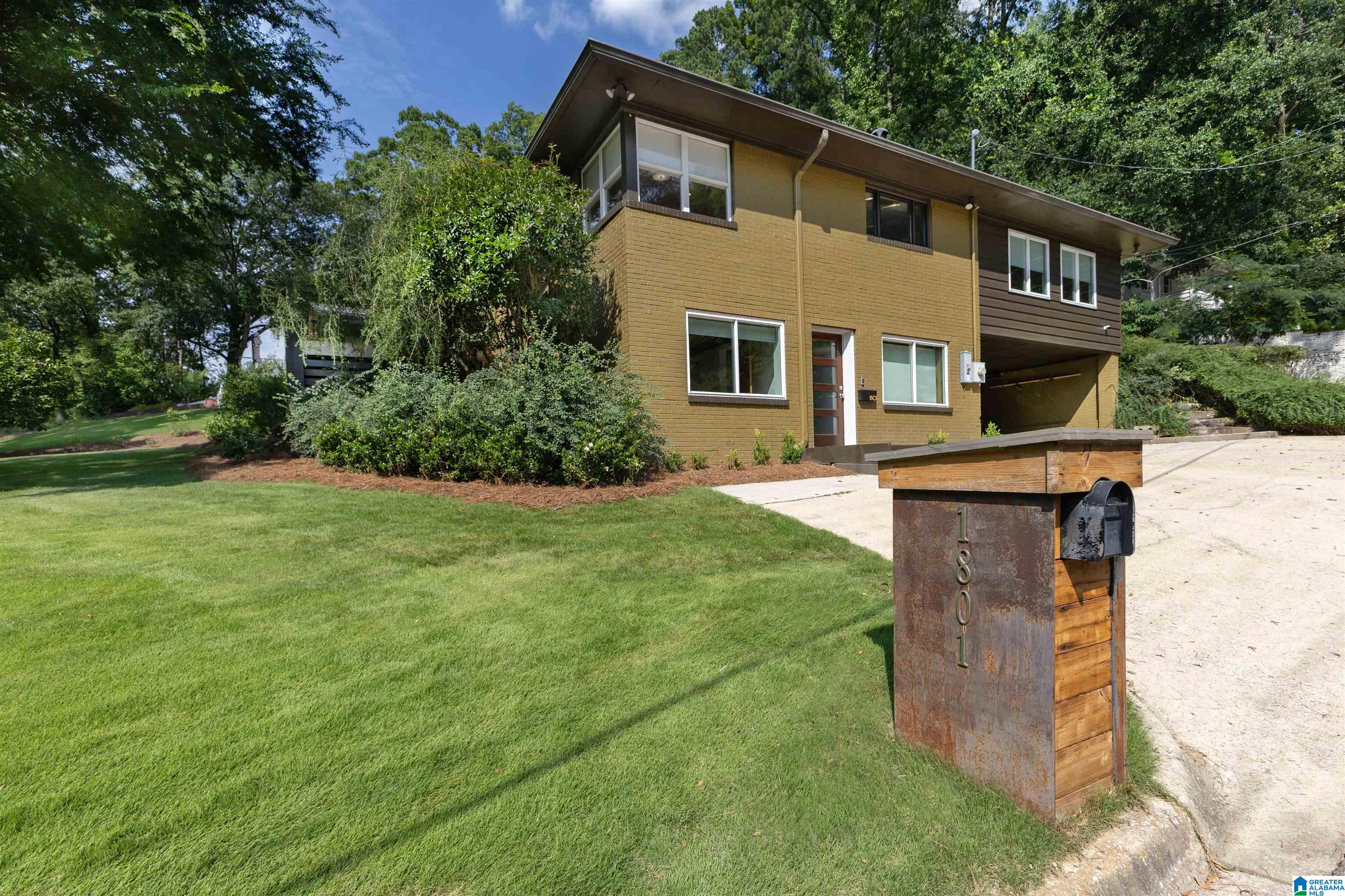 3rd image of 1801 S Lakeshore Dr, Homewood, AL 35216 | MLS# 21457341