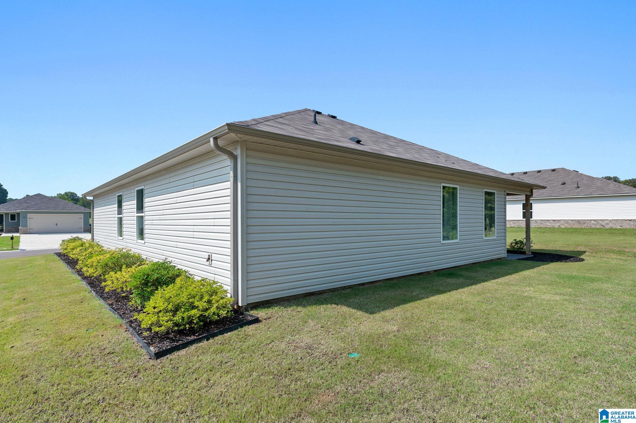 4th image of 146 Reaves Dr, Munford, AL 36268 | MLS# 21457350