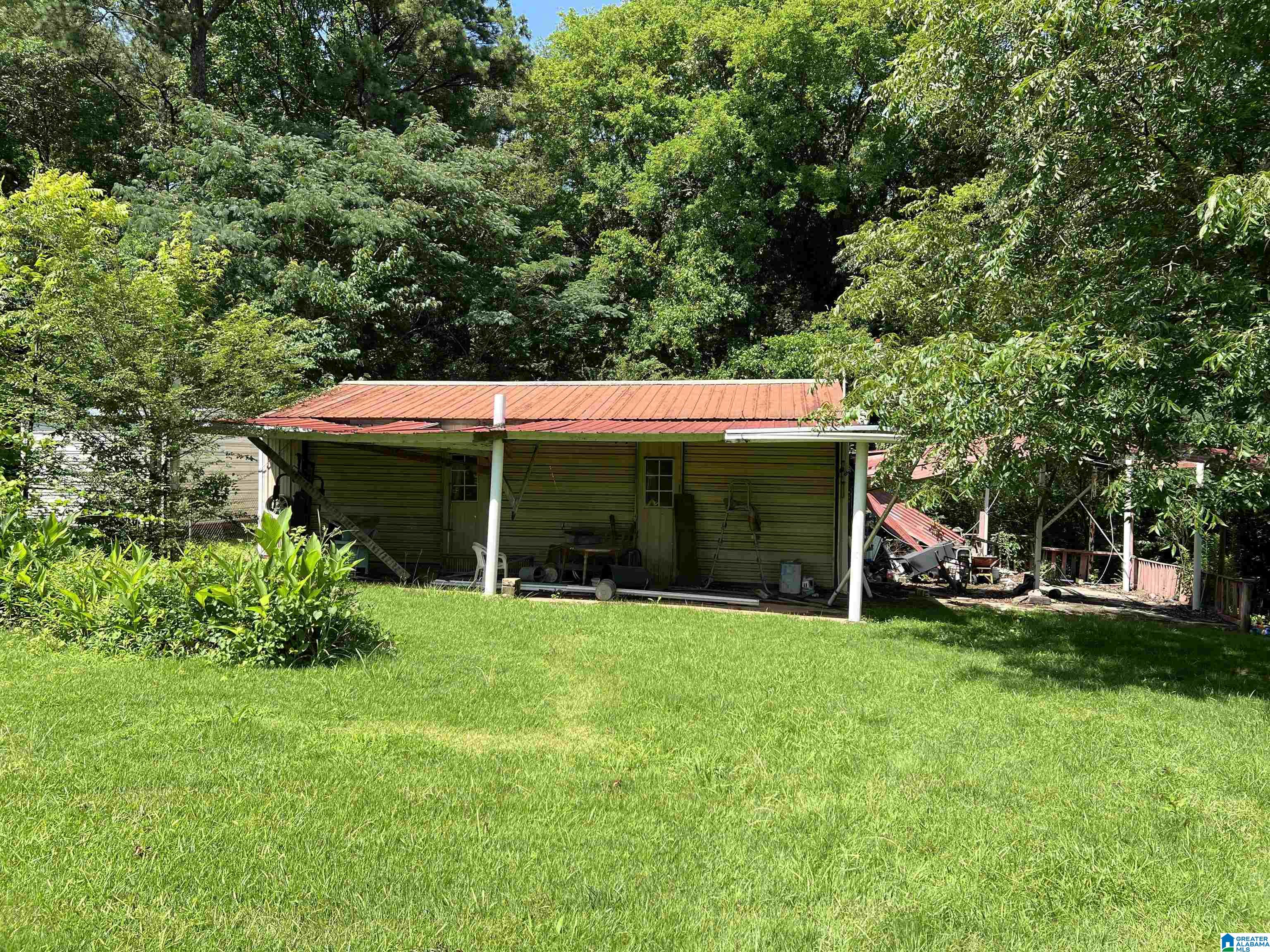 2nd image of 424 Daniel Dr Ne, Center Point, AL 35215 | MLS# 21457400