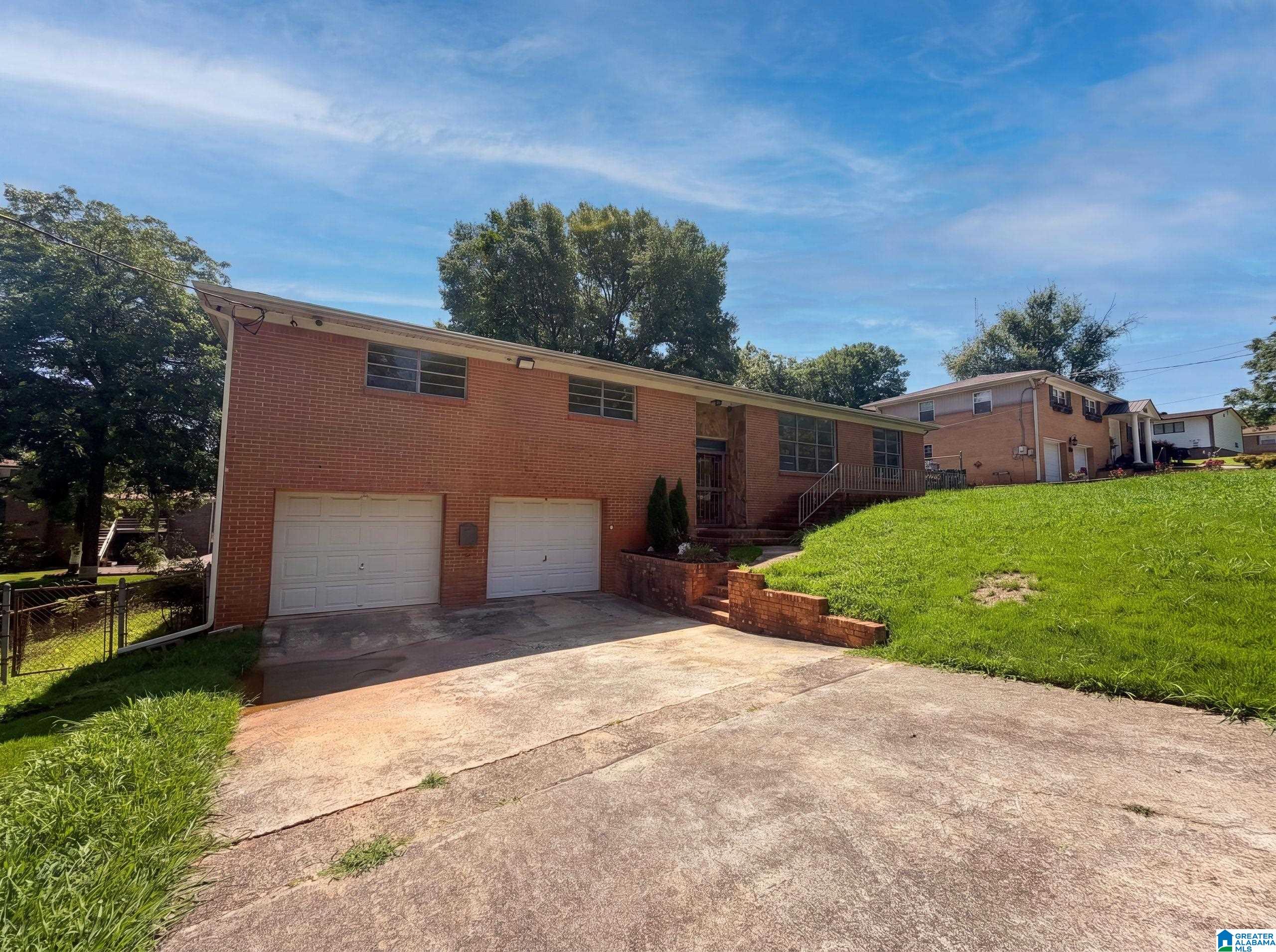 Photo 1 of Sale Pending at 3115 33rd Street Sw, Birmingham, AL 35211 | MLS# 21457434 | Listing updated on 2026-07-31