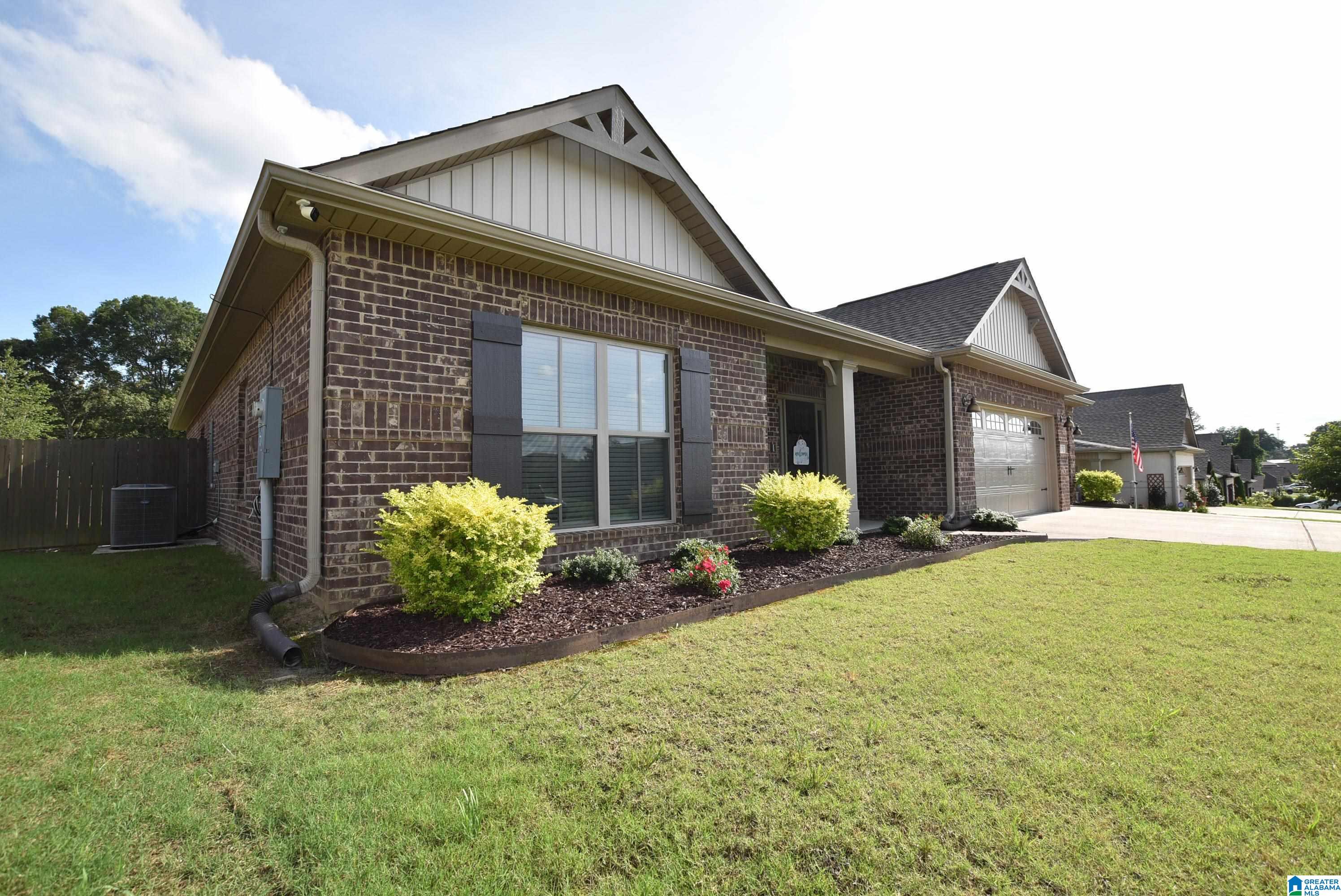 3rd image of 1703 Meadowbrook Dr Se, Cullman, AL 35055 | MLS# 21457500