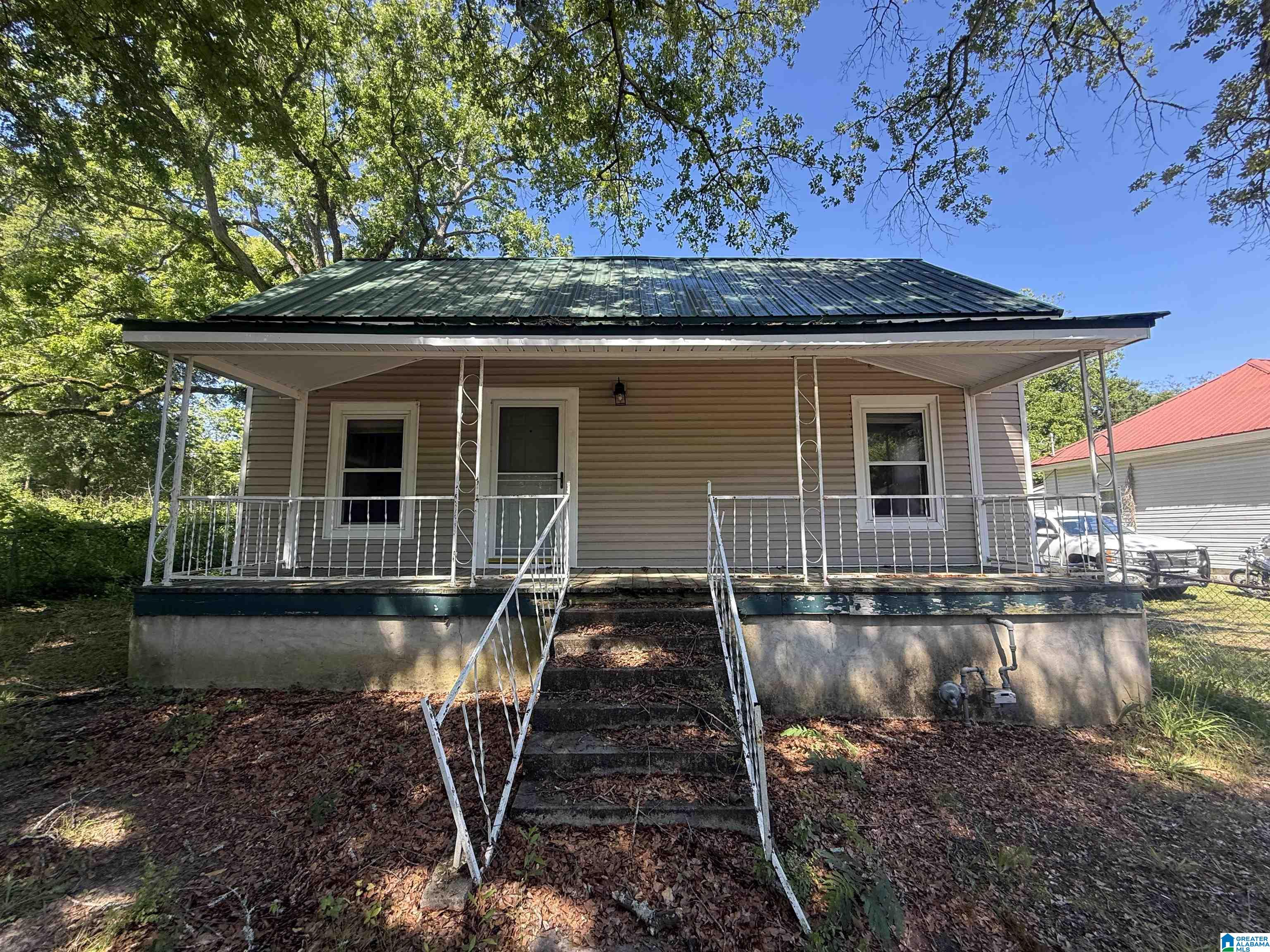 Photo 1 of Sale Pending at 3206 Cresthill Ave, Anniston, AL 36201 | MLS# 21457505 | Listing updated on 2026-07-24