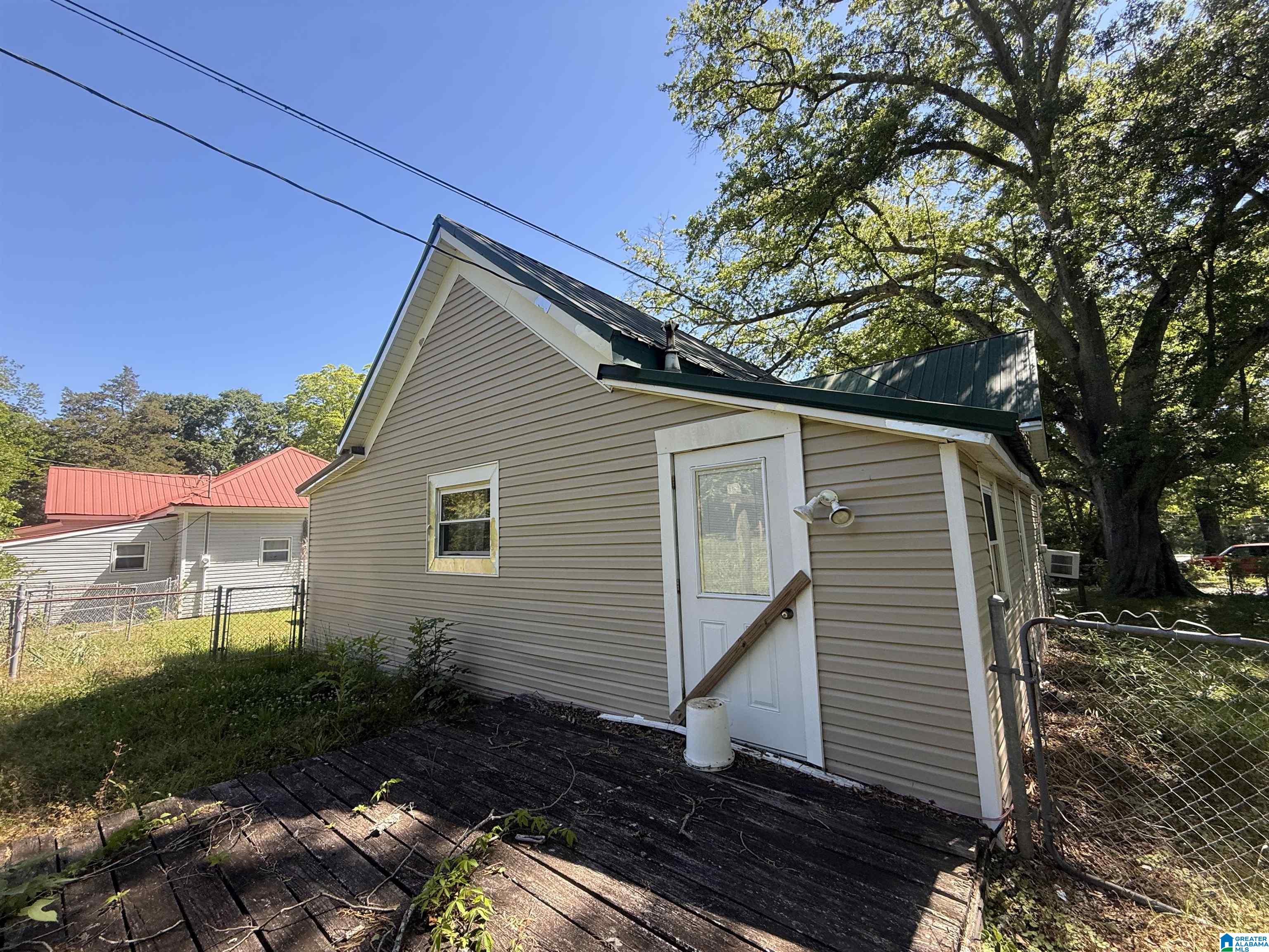 Photo 2 of Sale Pending at 3206 Cresthill Ave, Anniston, AL 36201 | MLS# 21457505 | Listing updated on 2026-07-24