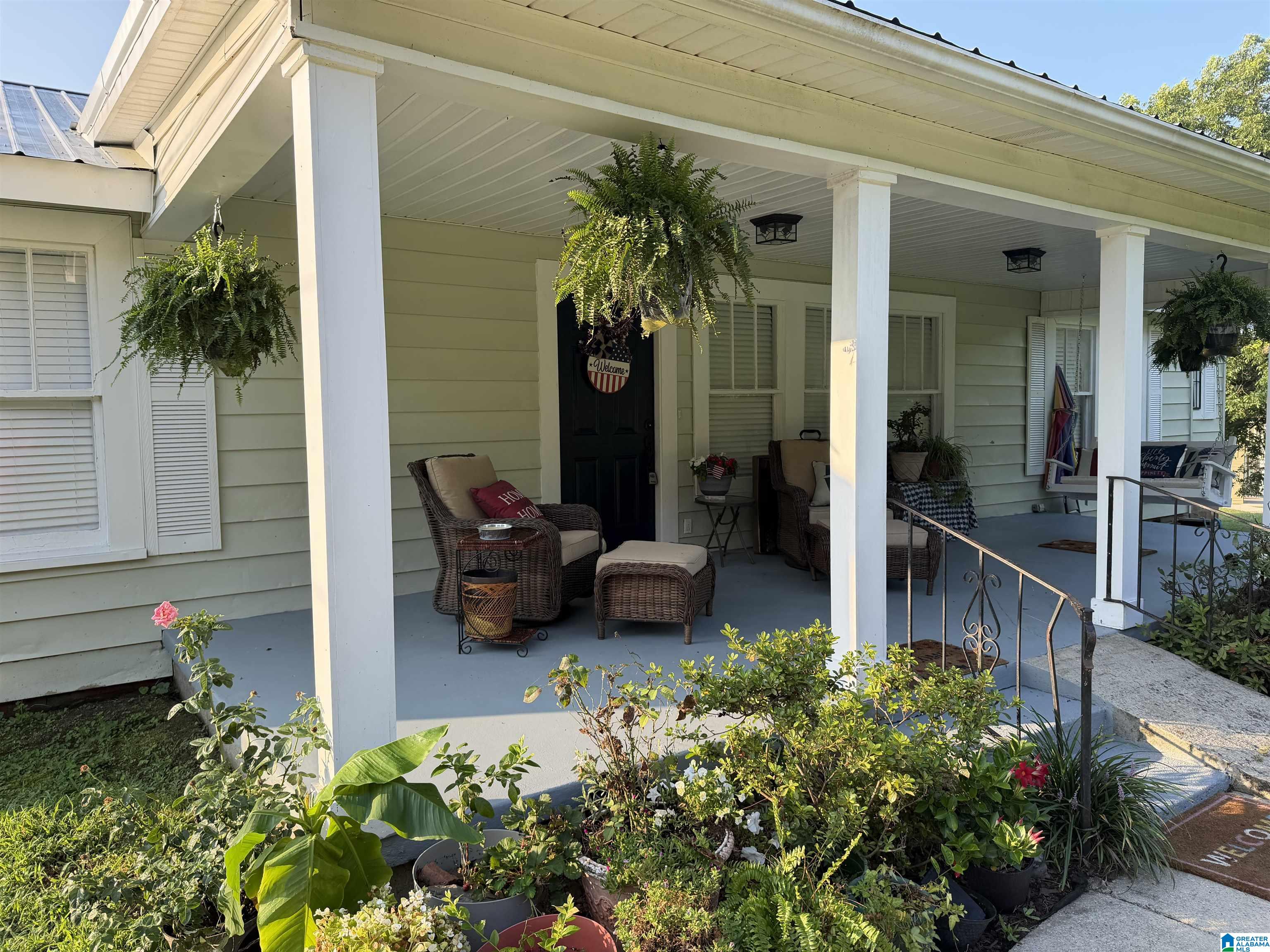 Photo 1 of Single family home for sale at 533 Dee Hendrix Rd, Bessemer, AL 35023 | MLS# 21457528 | Listing updated on 2026-07-21