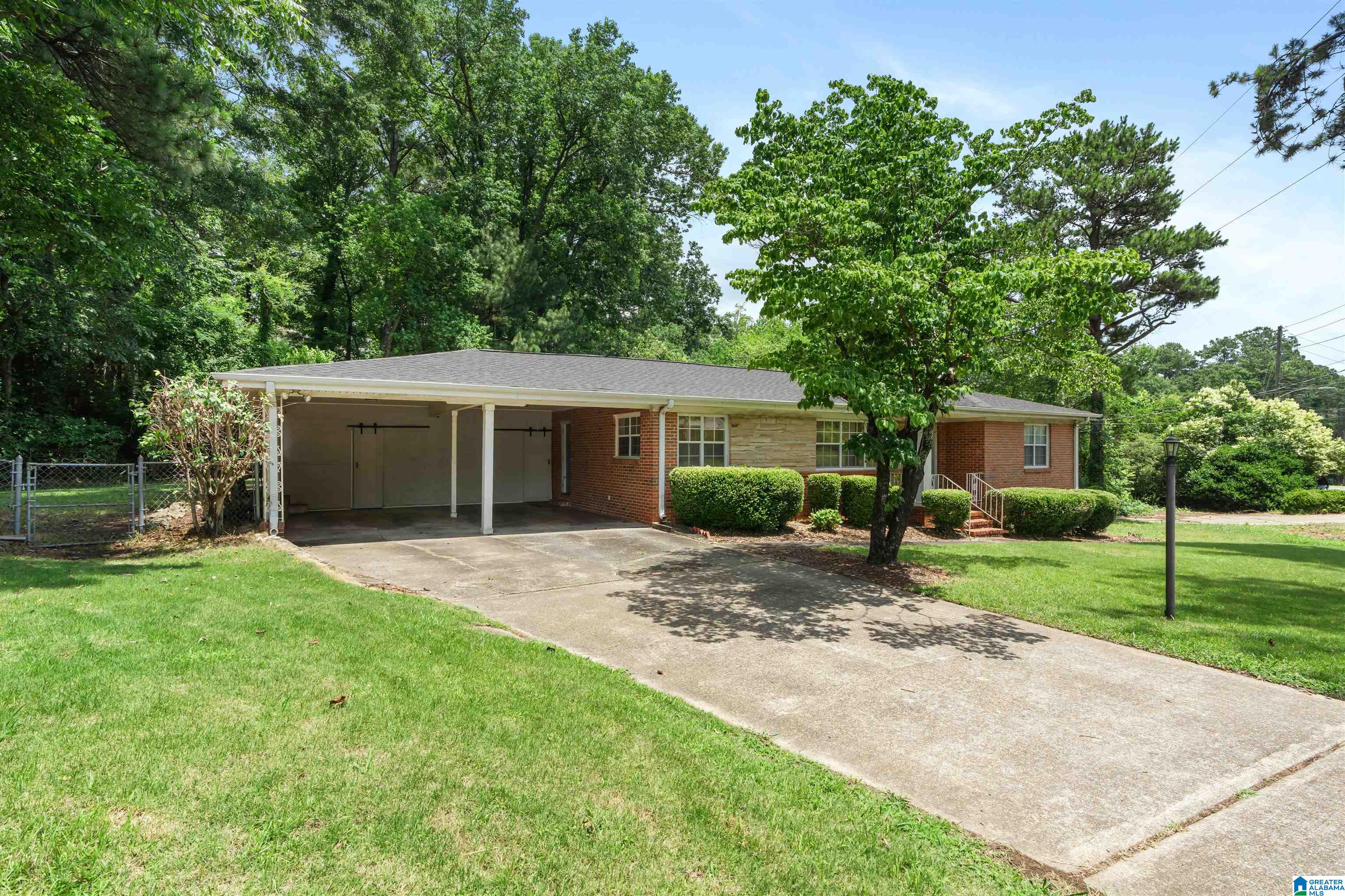 Homes for sale in Birmingham, AL | 1154 Montclair Road, Birmingham, AL 35213 | MLS# 21457529
