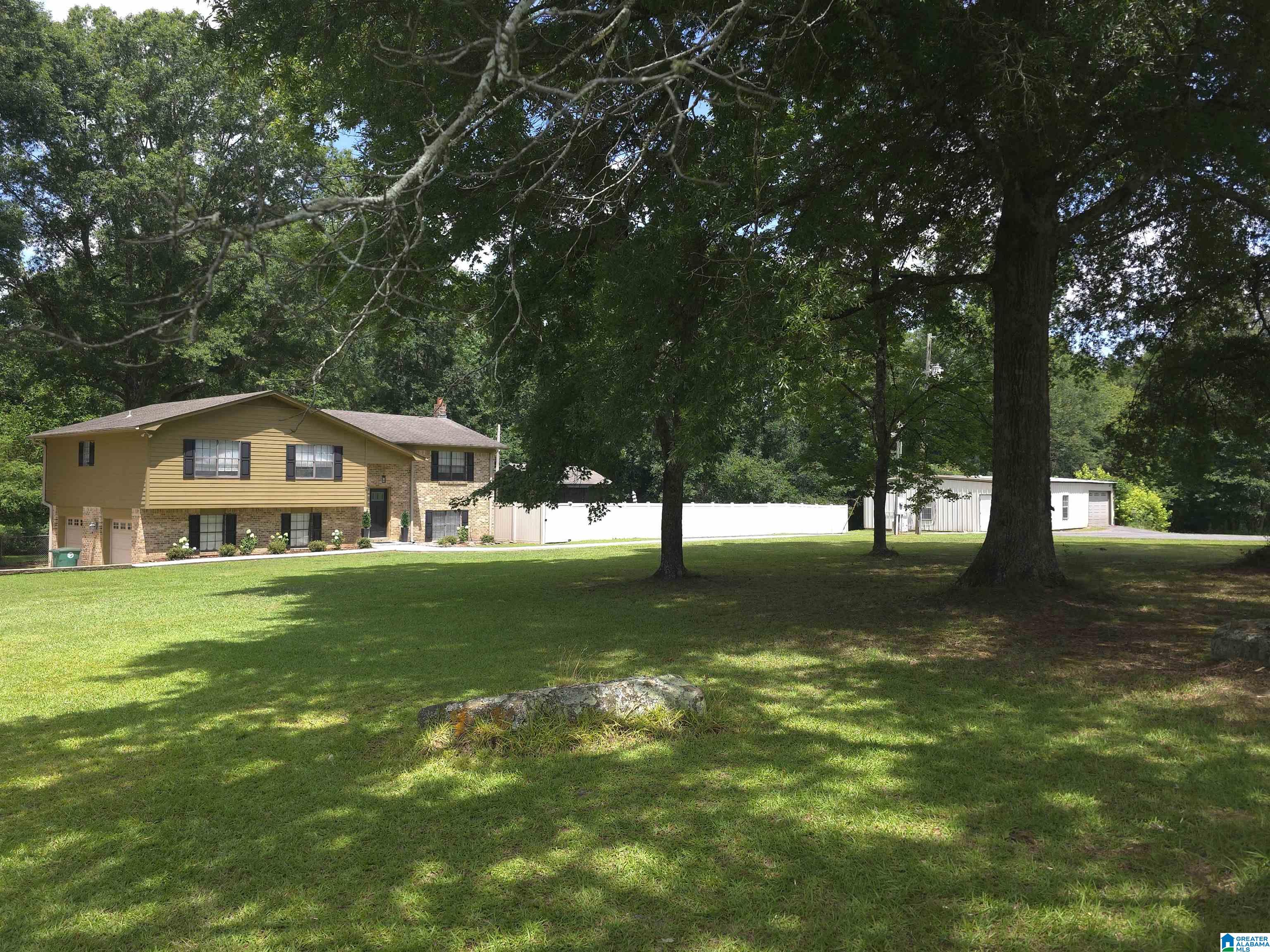 2nd image of 637 County Road 1194, Cullman, AL 35057 | MLS# 21457532