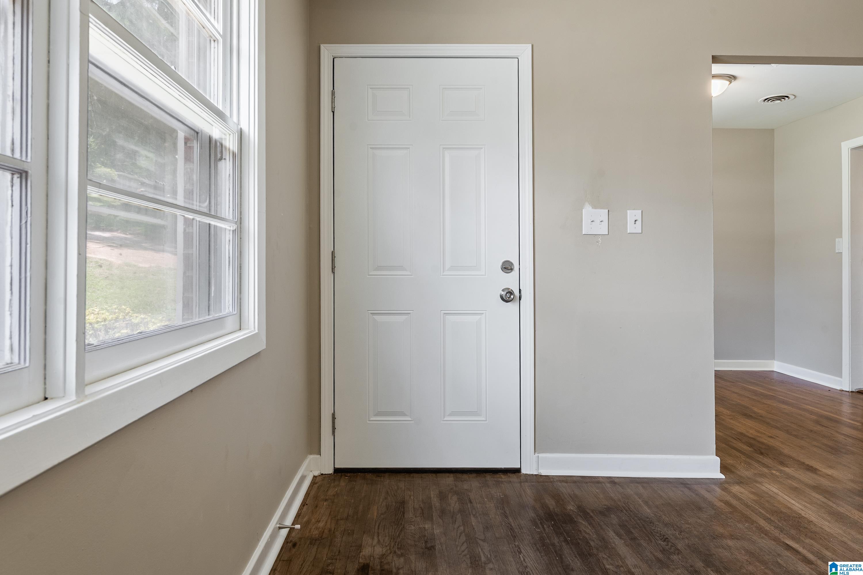 Photo 4 of Sale Pending at 1313 Hartford Dr, Birmingham, AL 35215 | MLS# 21457544 | Listing updated on 2026-09-08