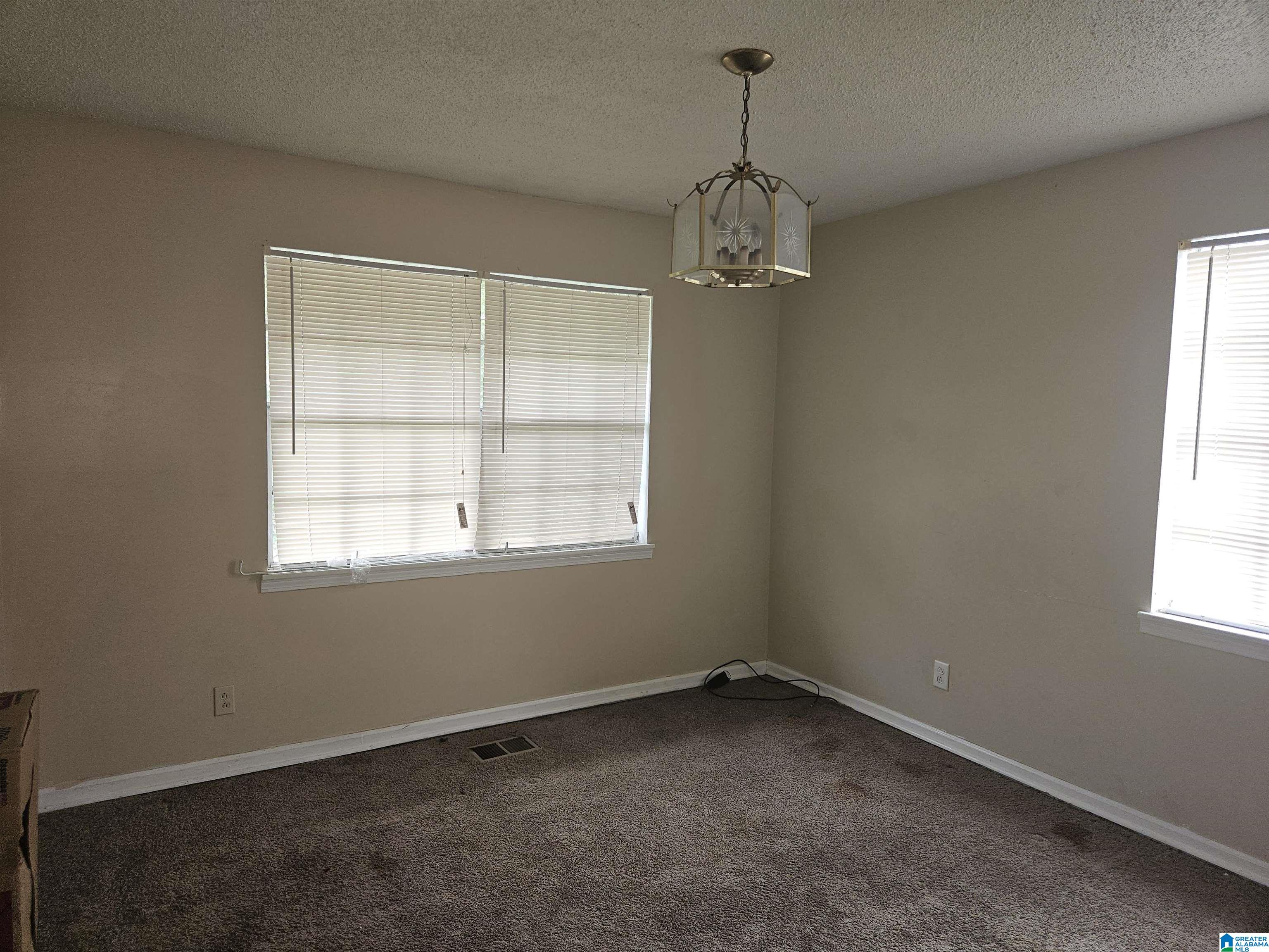 Photo 4 of Sale Pending at 3012 Border St, Birmingham, AL 35208 | MLS# 21457589 | Listing updated on 2026-09-16