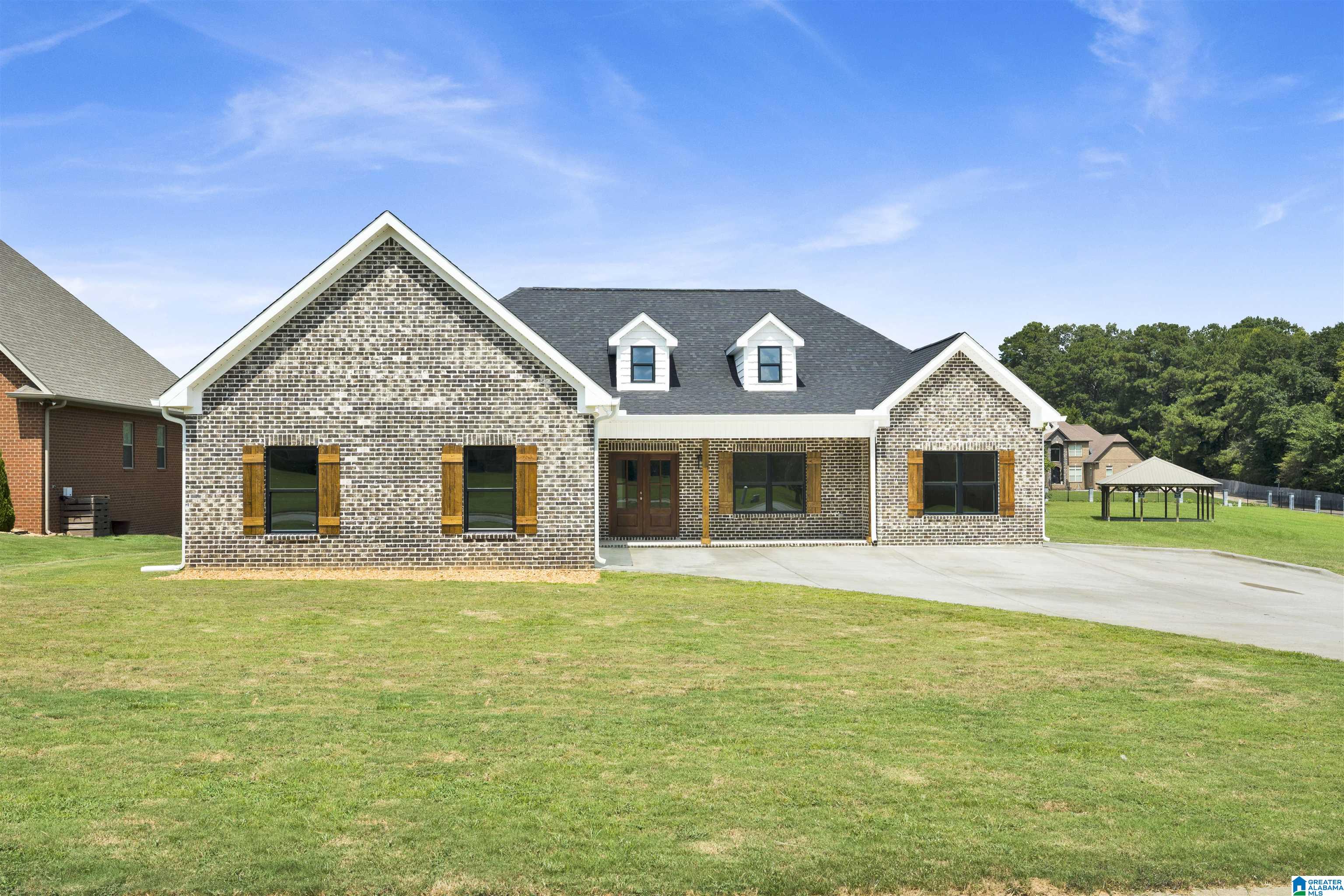 Photo 3 of Single family home for sale at 207 Berties Pl, Odenville, AL 35120 | MLS# 21457617 | Listing updated on 2026-09-09