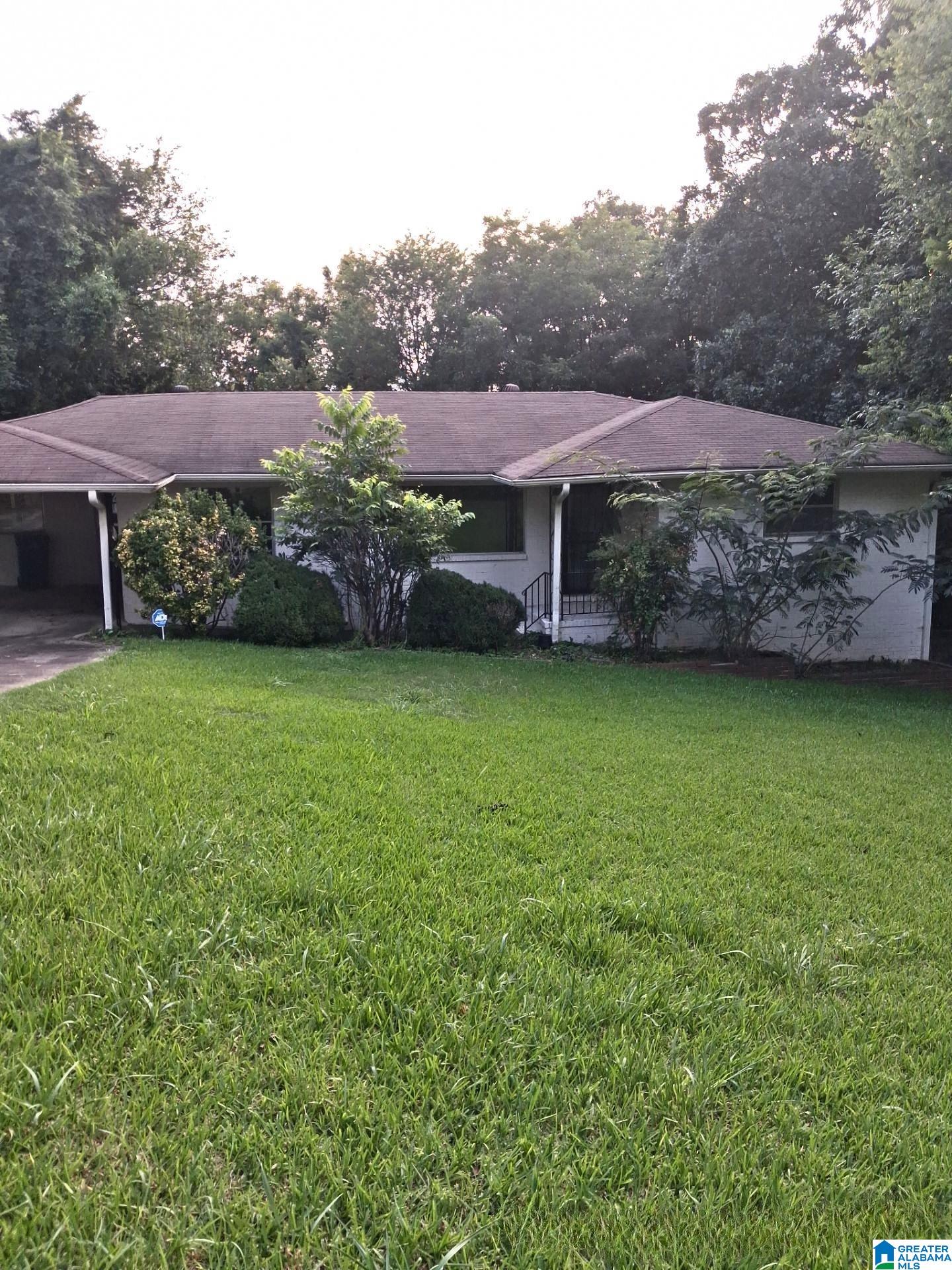 2nd image of 2226 2nd Pl Nw, Center Point, AL 35215 | MLS# 21457663