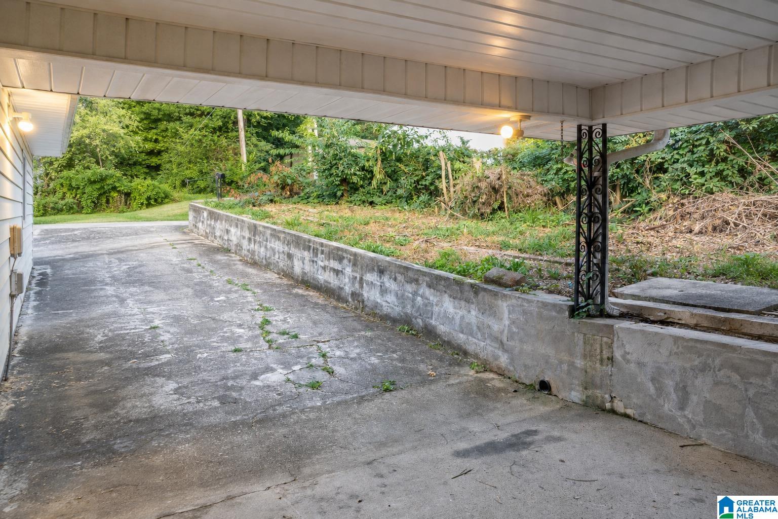 Photo 3 of Single family home for sale at 2226 2nd Place Nw, Center Point, AL 35215 | MLS# 21457663 | Listing updated on 2026-09-11