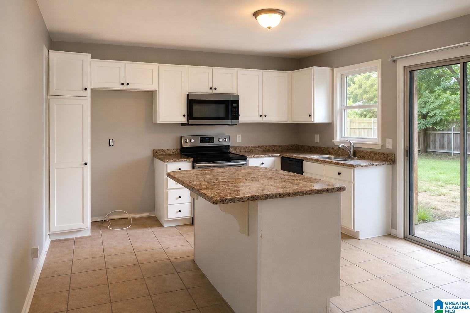 Photo 3 of Single family home for sale at 2226 2nd Place NW, Center Point, AL 35215 | MLS# 21457663 | Listing updated on 2026-09-11