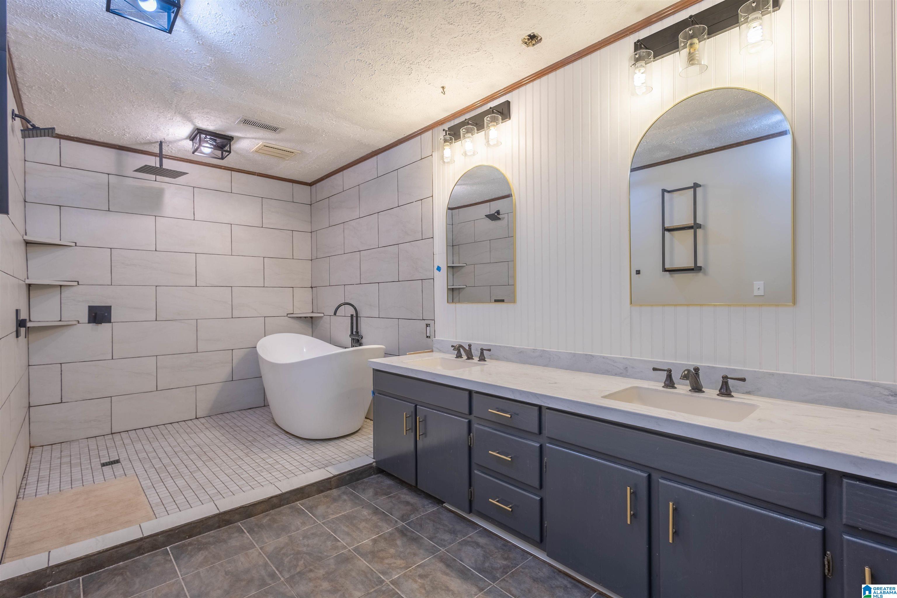 106 Anna Ridge Drive