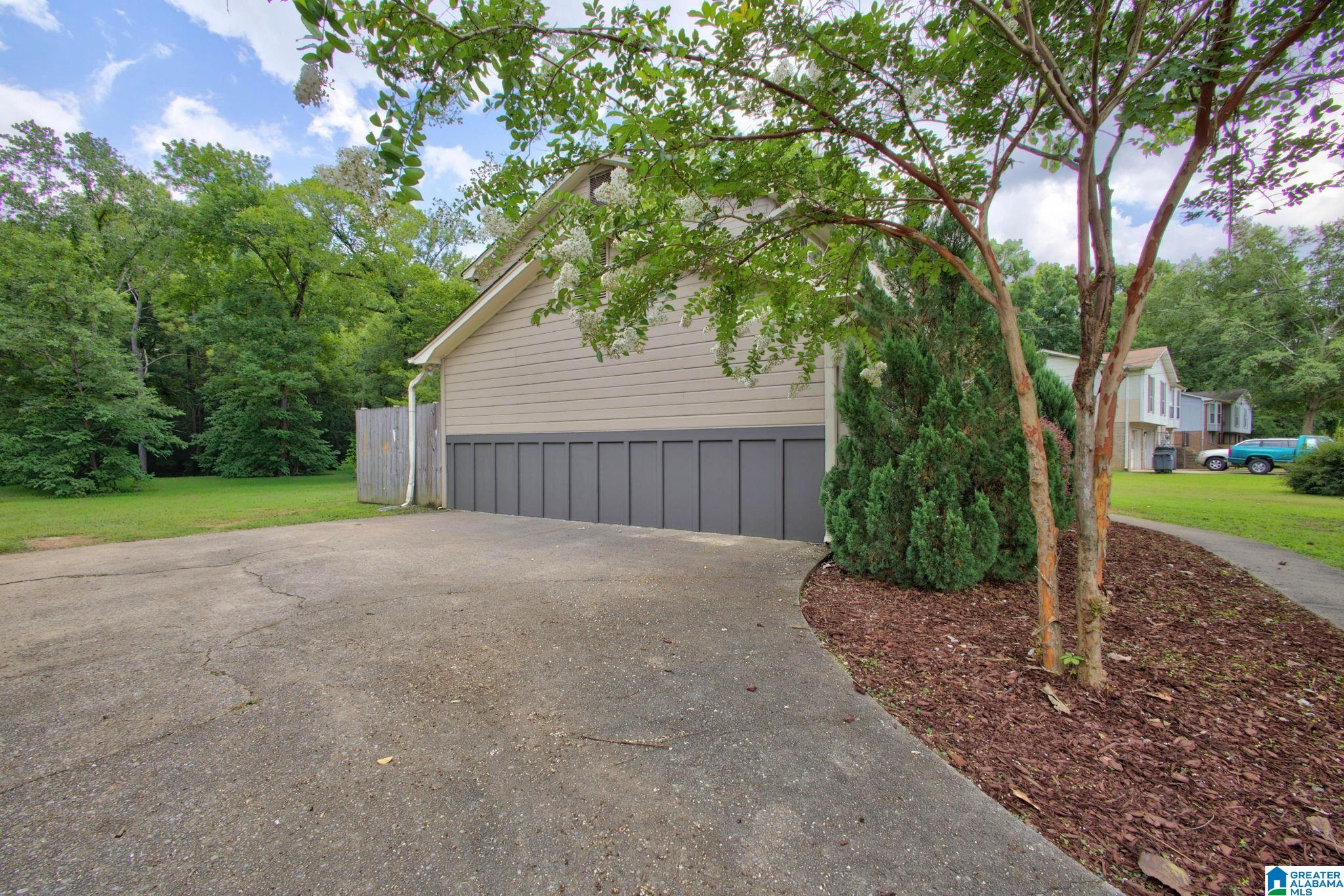 3rd image of 4504 Englewood Road, Helena, AL 35080 | MLS# 21457848