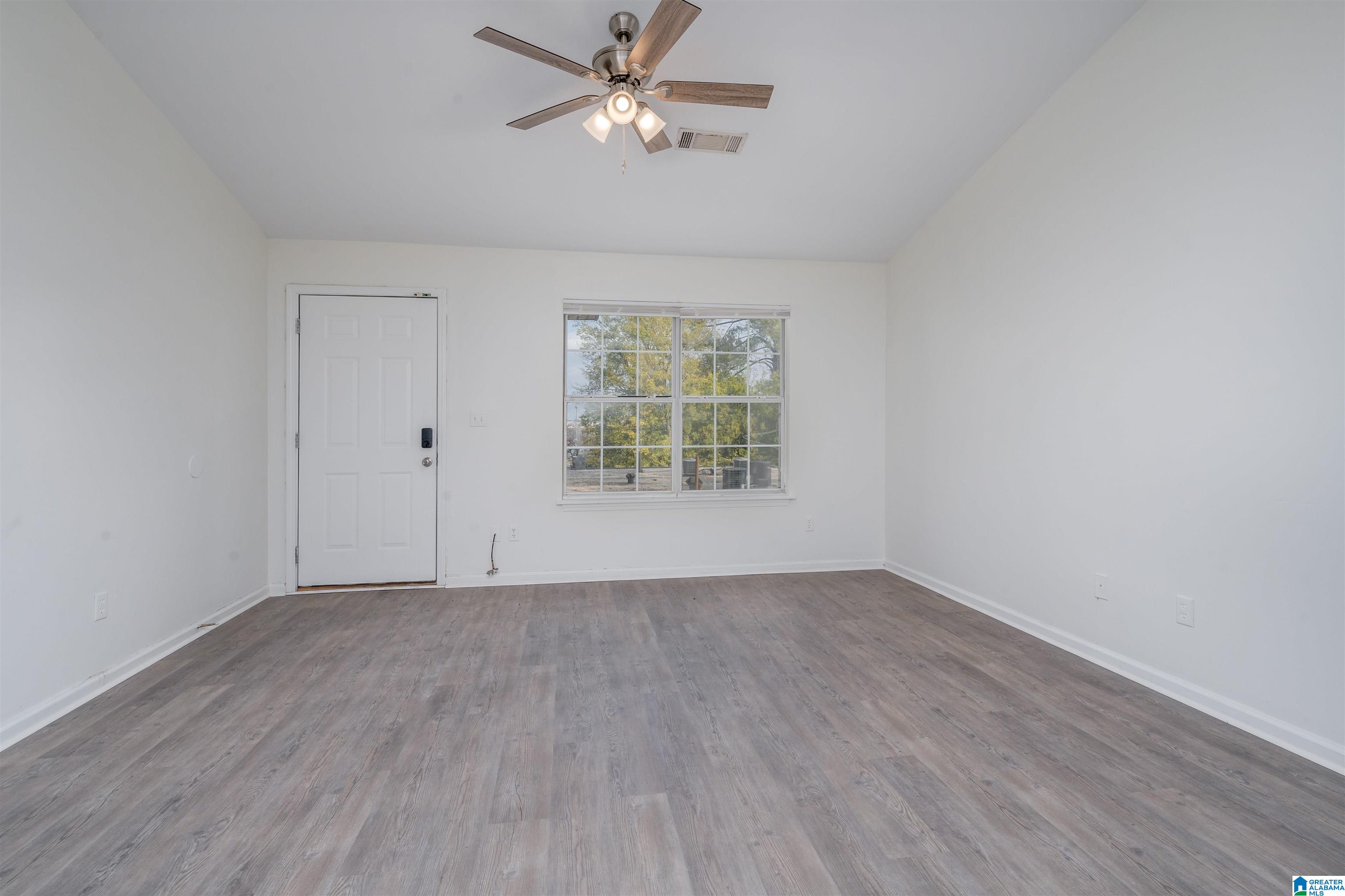 Photo 4 of Condo for sale at 1721 Hackberry Ln #3, Tuscaloosa, AL 35401 | MLS# 21457907 | Listing updated on 2026-08-03