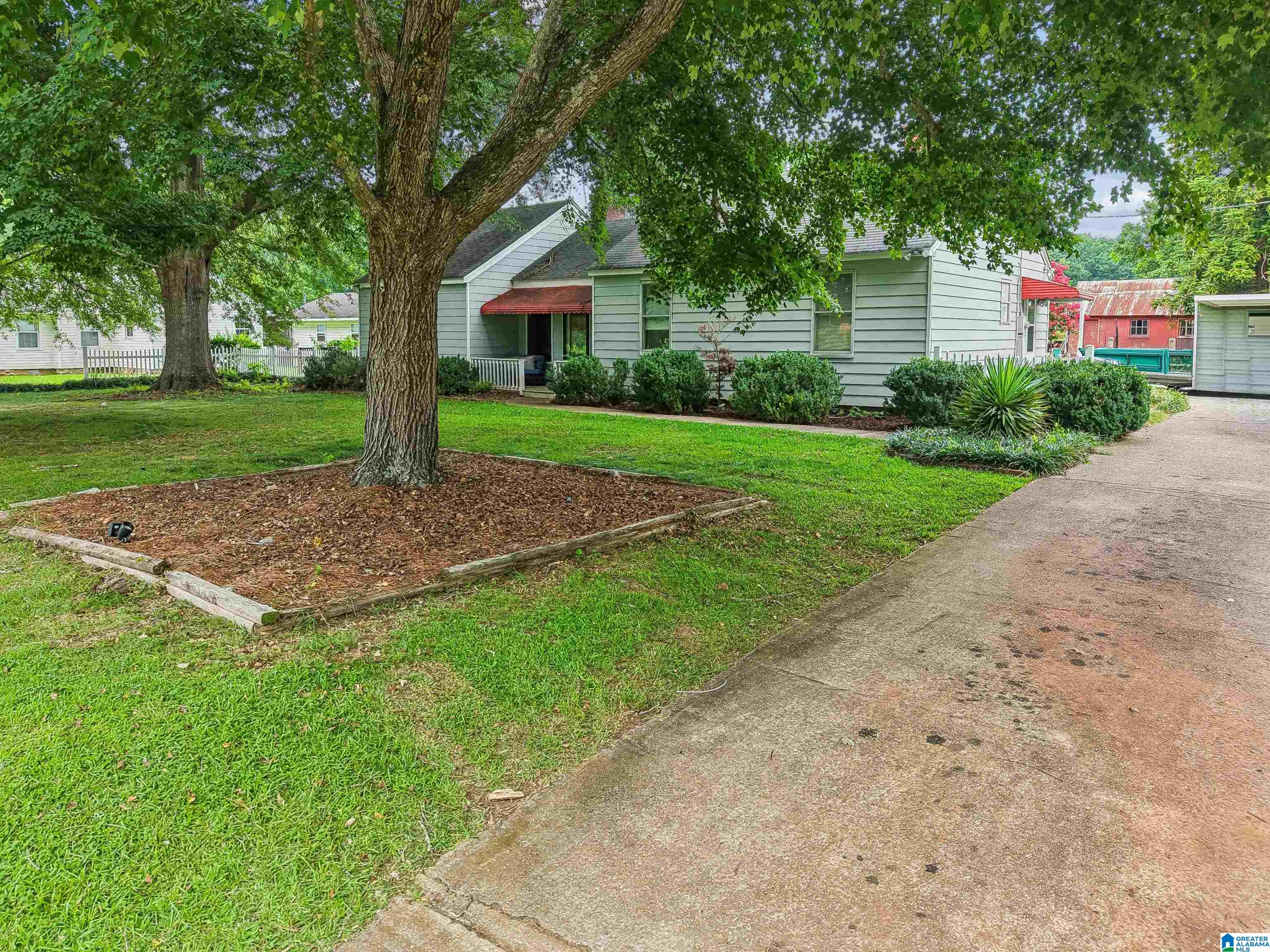 3rd image of 8013 S Valley Road, Pinson, AL 35126 | MLS# 21457922