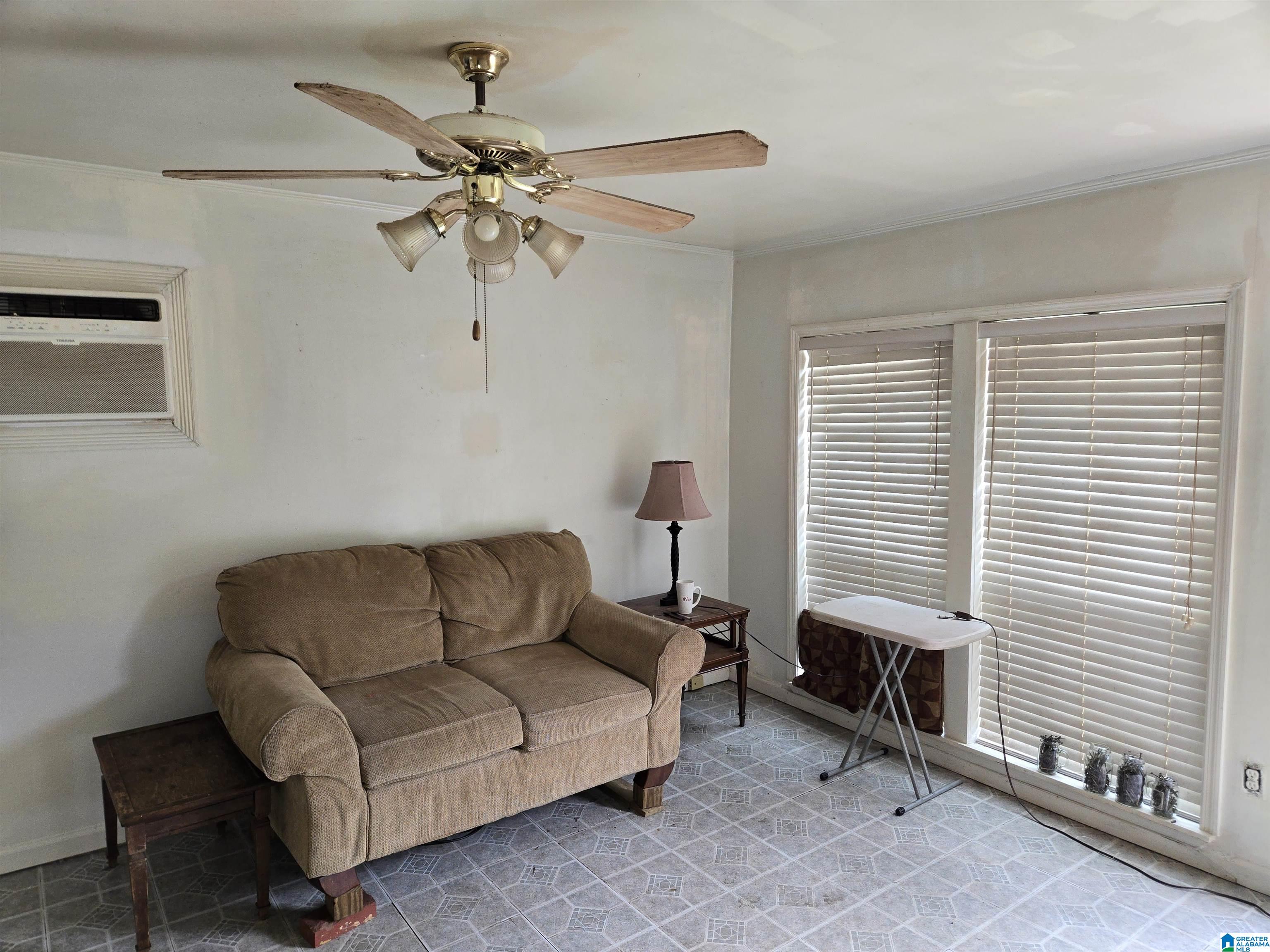 Photo 3 of Sale Pending at 905 Belview St, Bessemer, AL 35020 | MLS# 21457952 | Listing updated on 2026-08-28