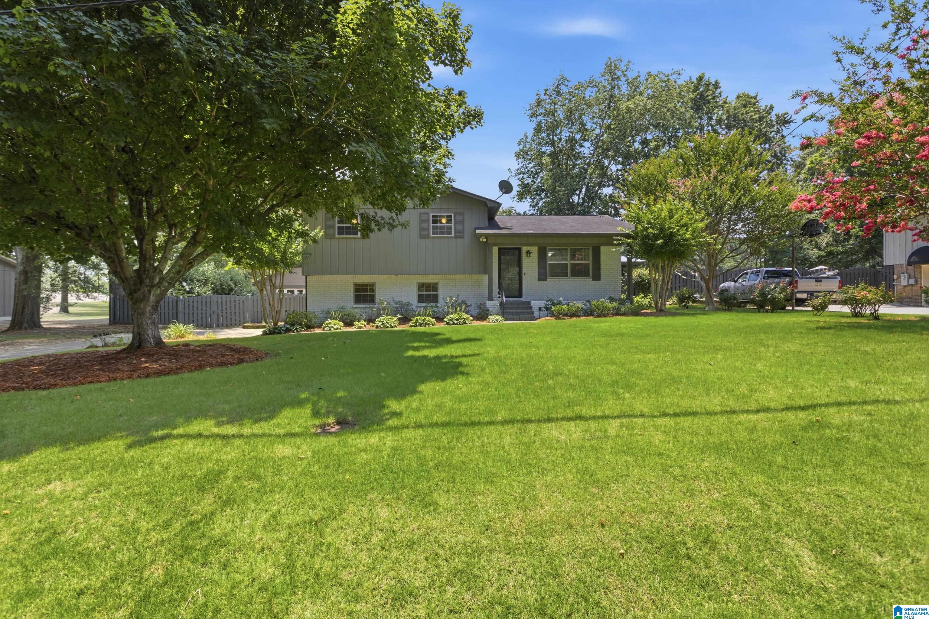 1st image of 916 Graham Lane, Mount Olive, AL 35117 | MLS# 21457958