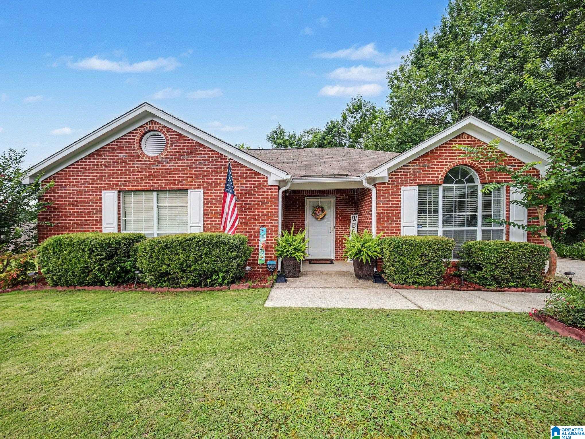 Photo 1 of Single family home for sale at 4604 Lakes Edge Cvs, Pinson, AL 35126 | MLS# 21457978 | Listing updated on 2026-09-08