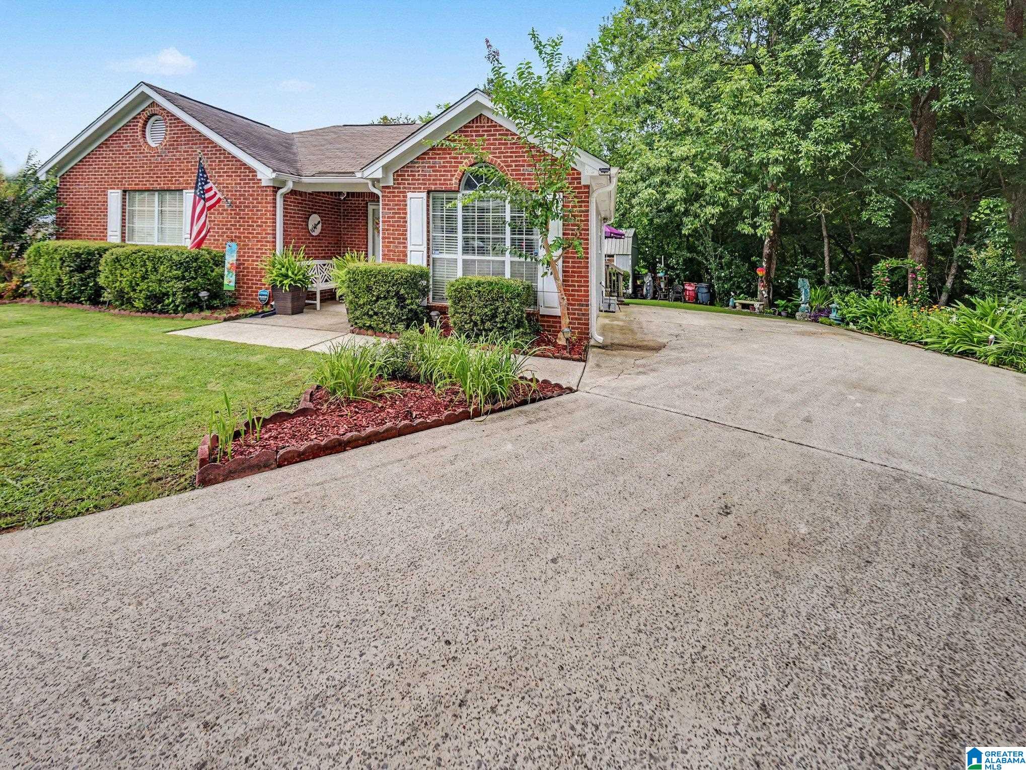 3rd image of 4604 Lakes Edge Cove, Pinson, AL 35126 | MLS# 21457978