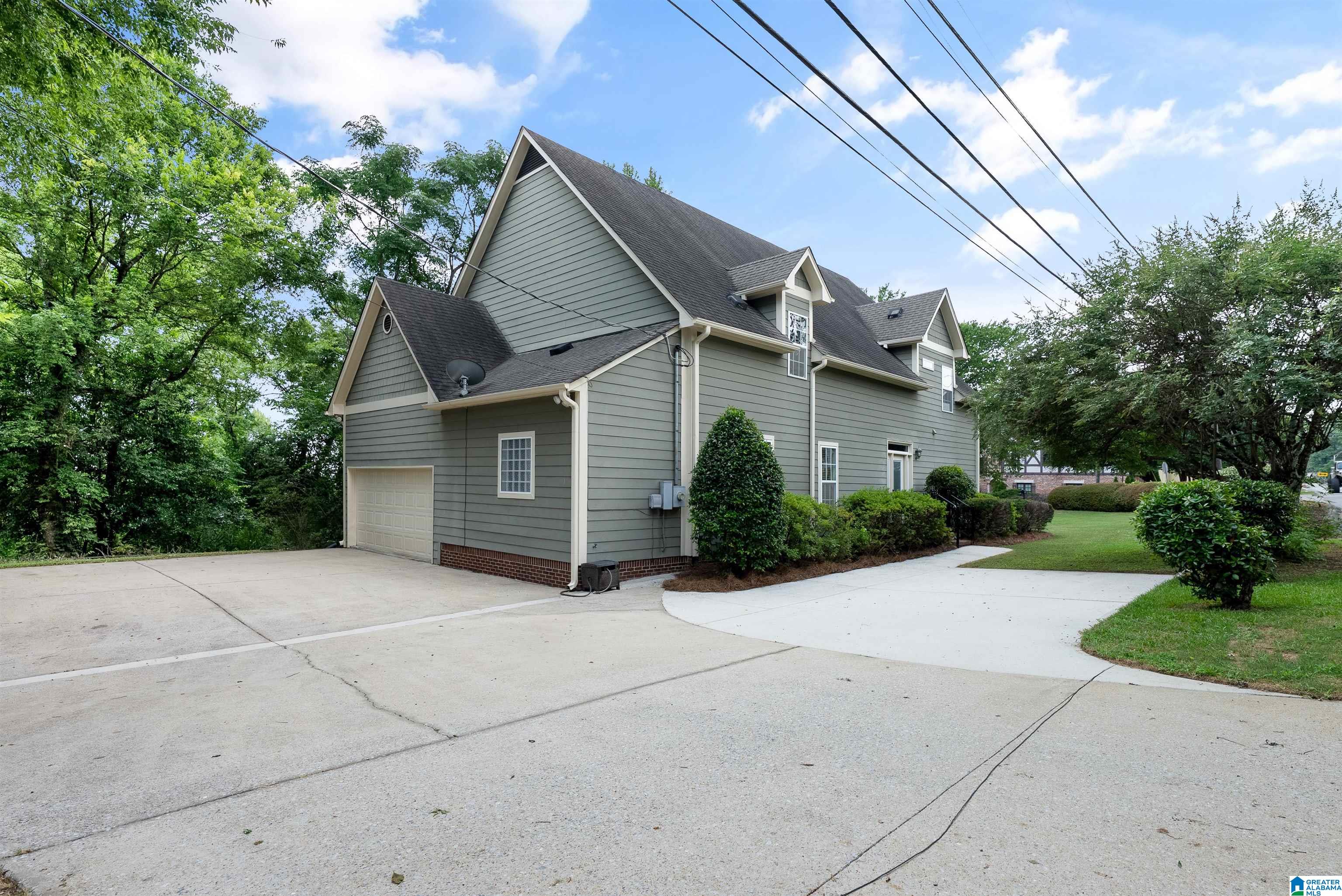 2nd image of 1001 Chestnut Street, Vestavia Hills, AL 35216 | MLS# 21457990