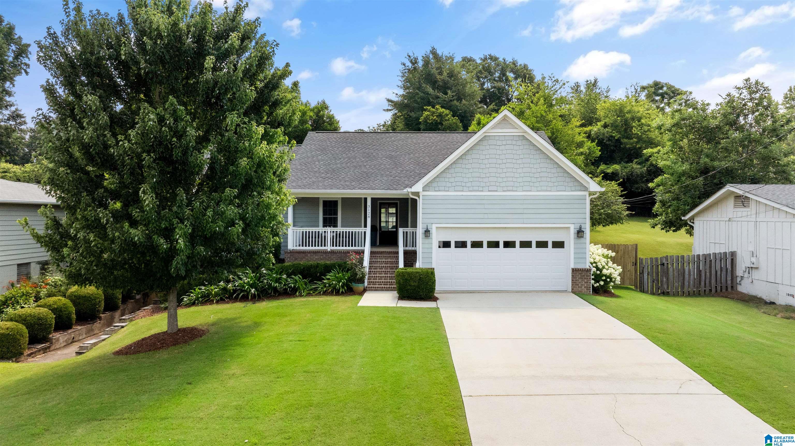 Photo 1 of Sale Pending at 3128 Valley Park Dr, Vestavia, AL 35243 | MLS# 21458057 | Listing updated on 2026-07-16