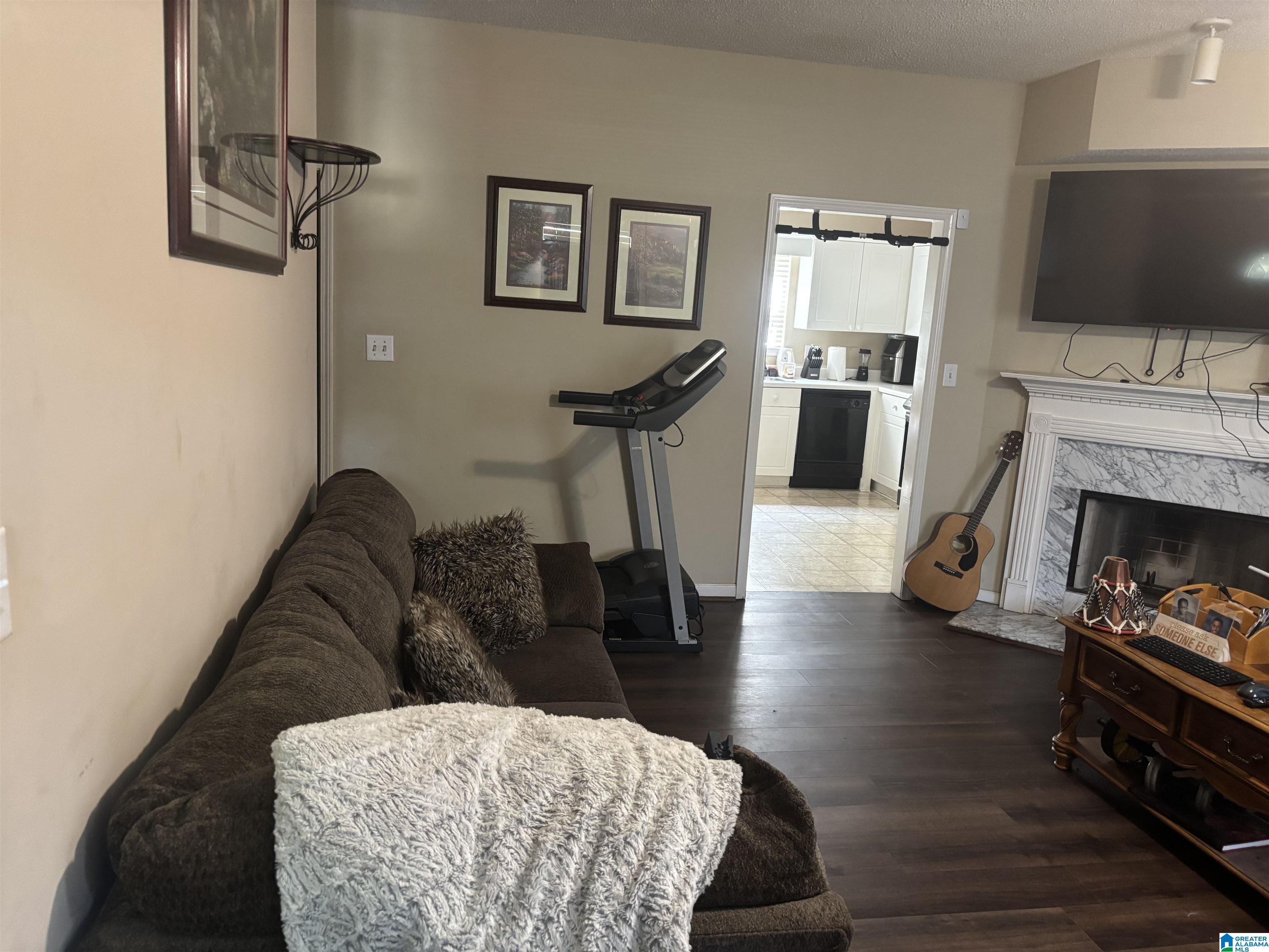 Photo 3 of Townhouse for sale at 1945 Live Oak Tr, Birmingham, AL 35235 | MLS# 21458059 | Listing updated on 2026-07-25